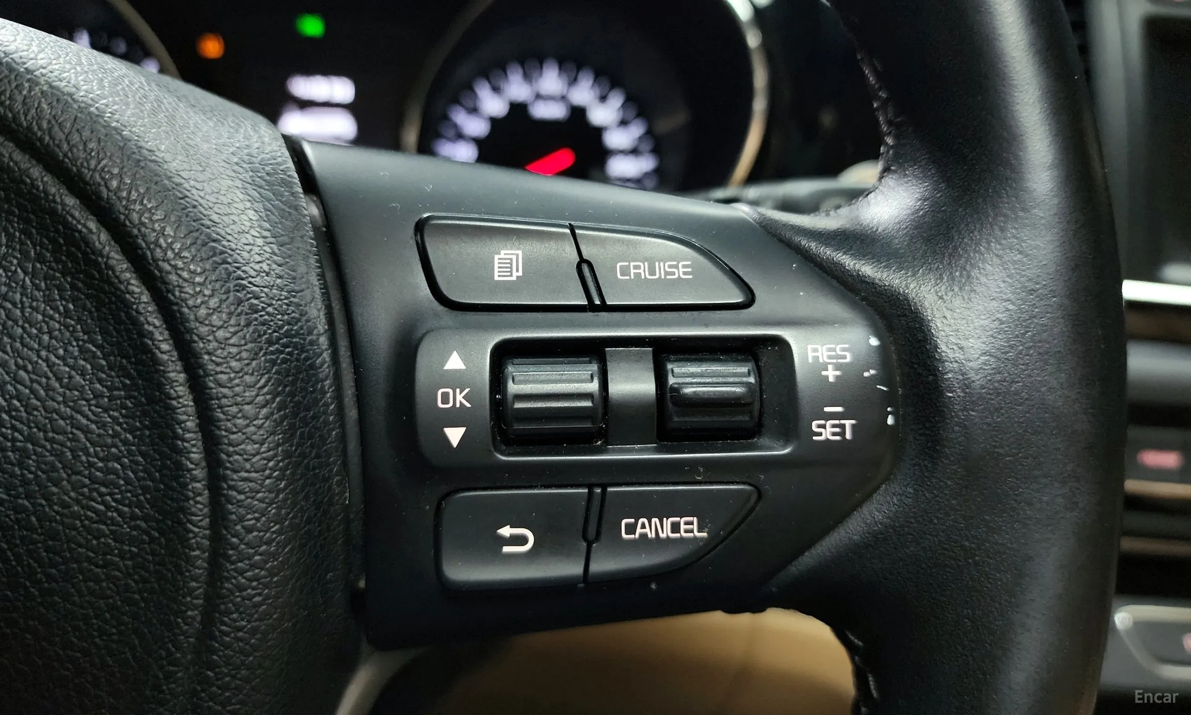Kia Carnival превью 19