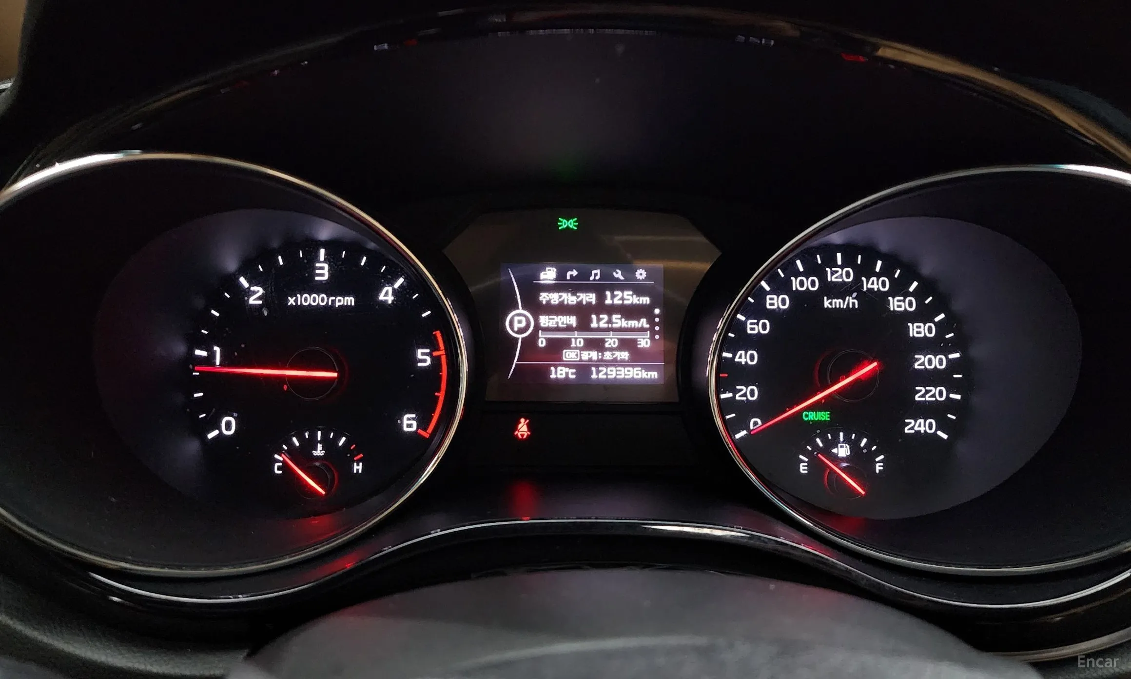 Kia Carnival превью 8