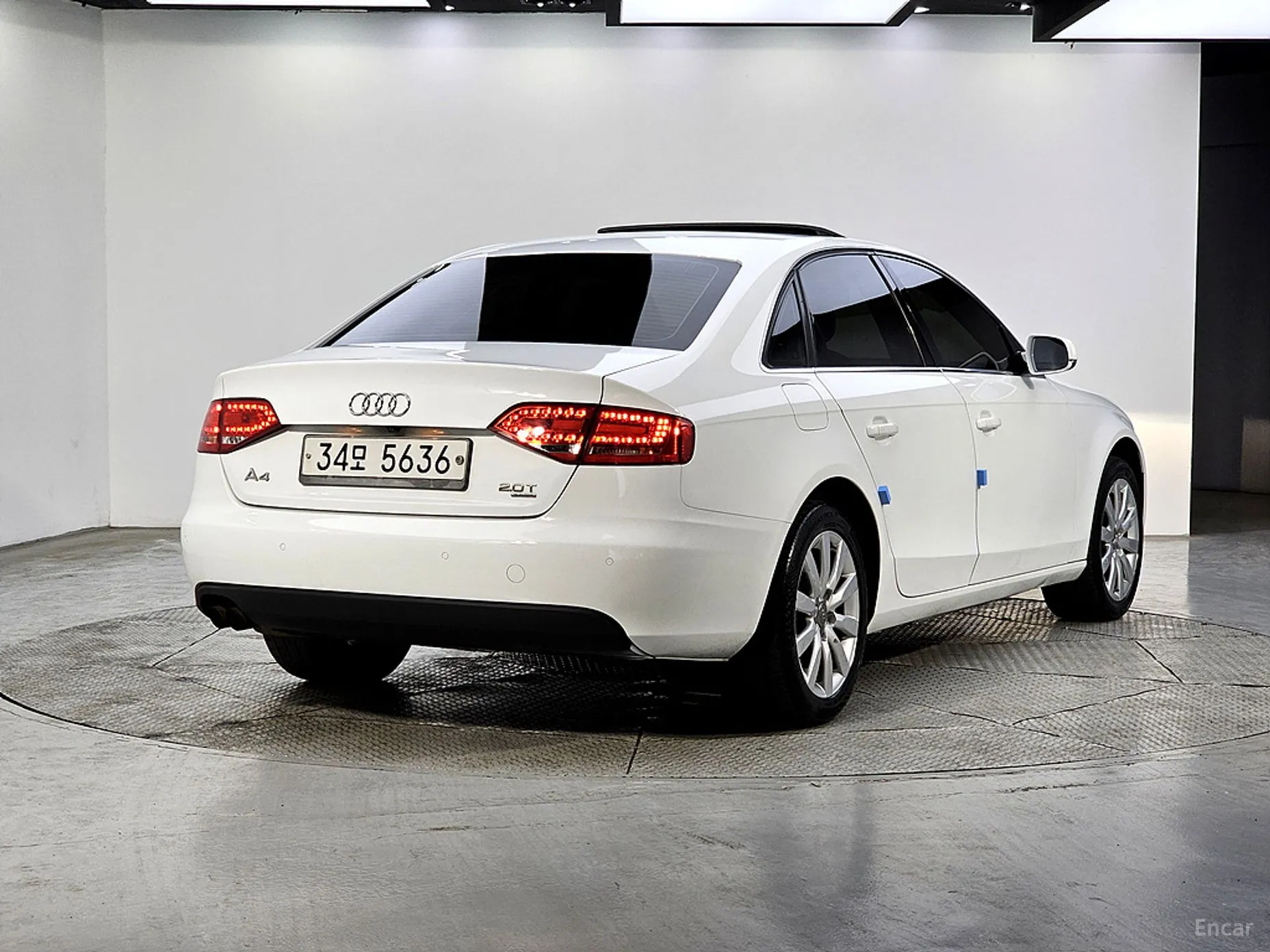 Audi New A4 превью 4