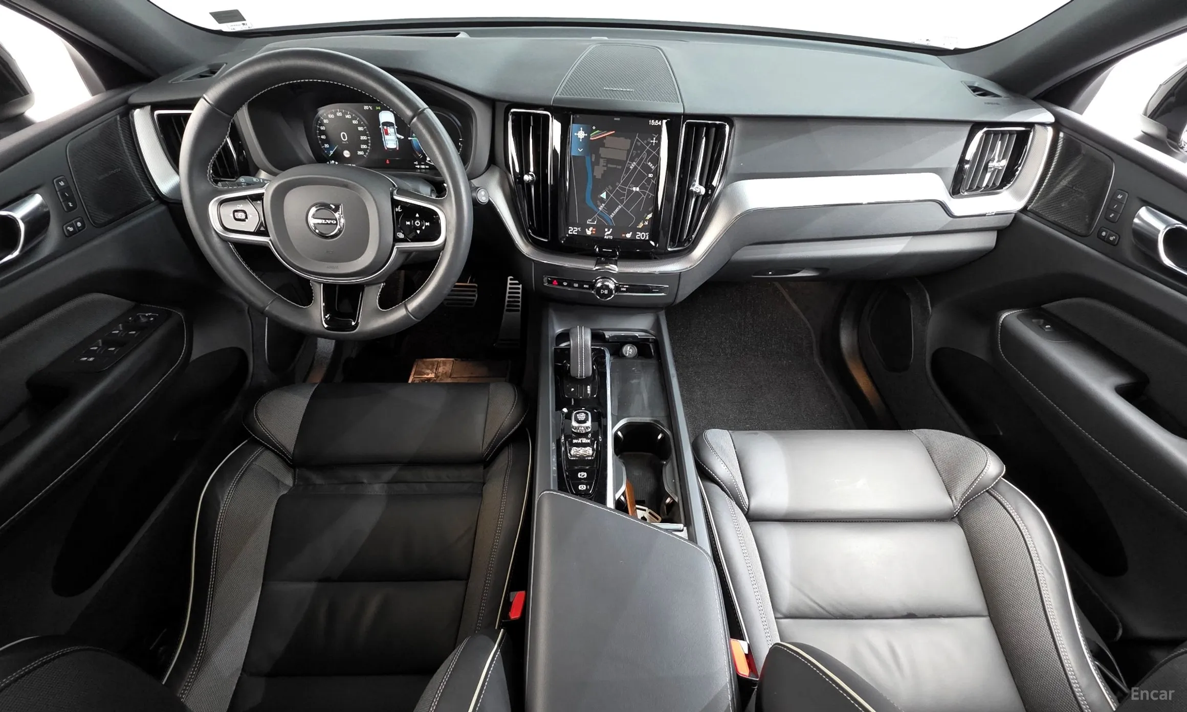 Volvo XC60 Gen 2 превью 7