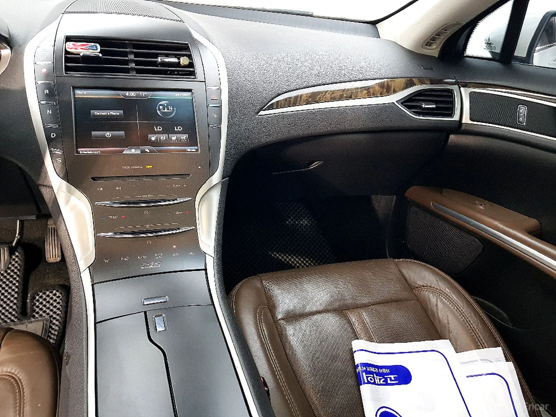 Lincoln New MKZ превью 10