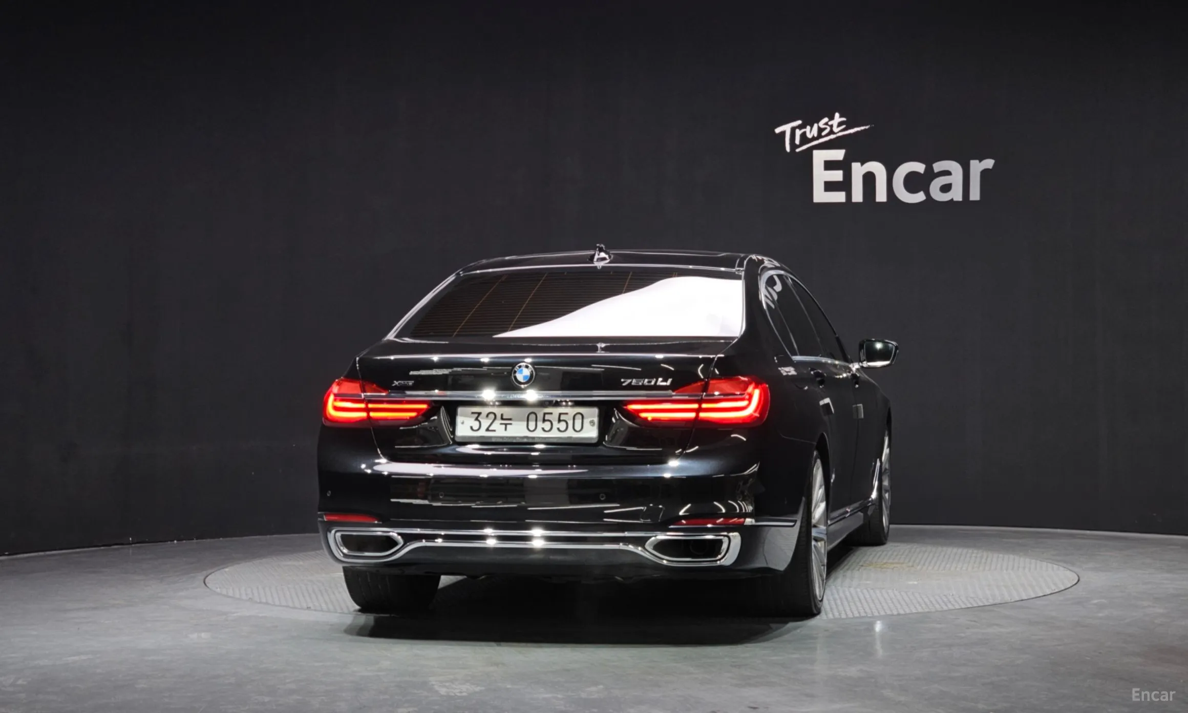 BMW 7 Series (G11) превью 4