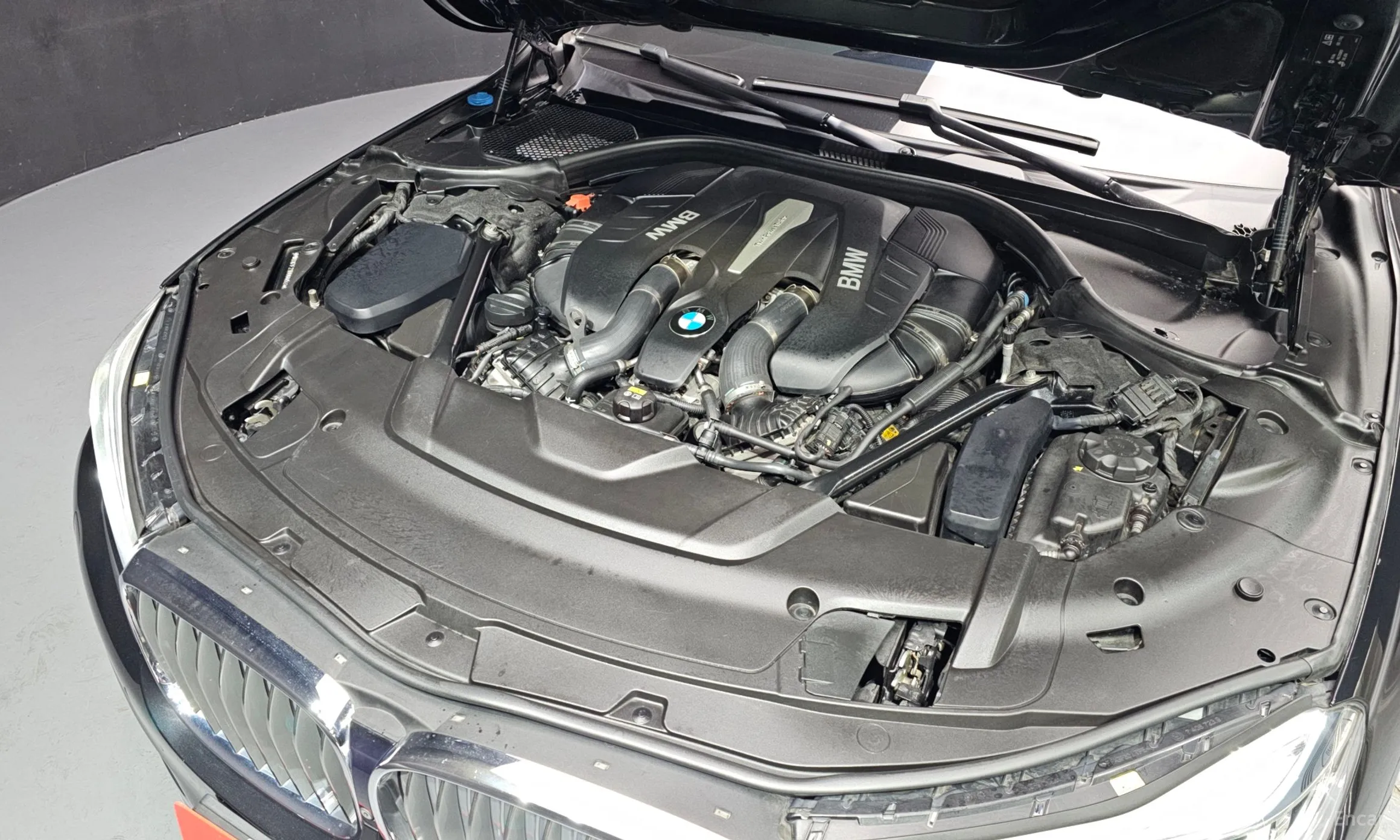 BMW 7 Series (G11) превью 6
