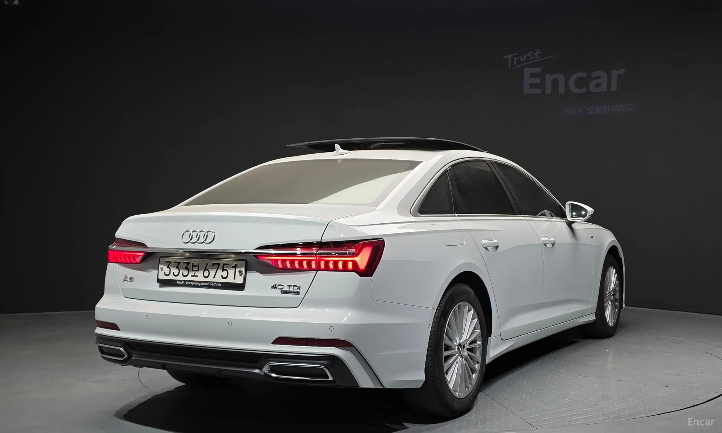 Audi A6 (C8)
