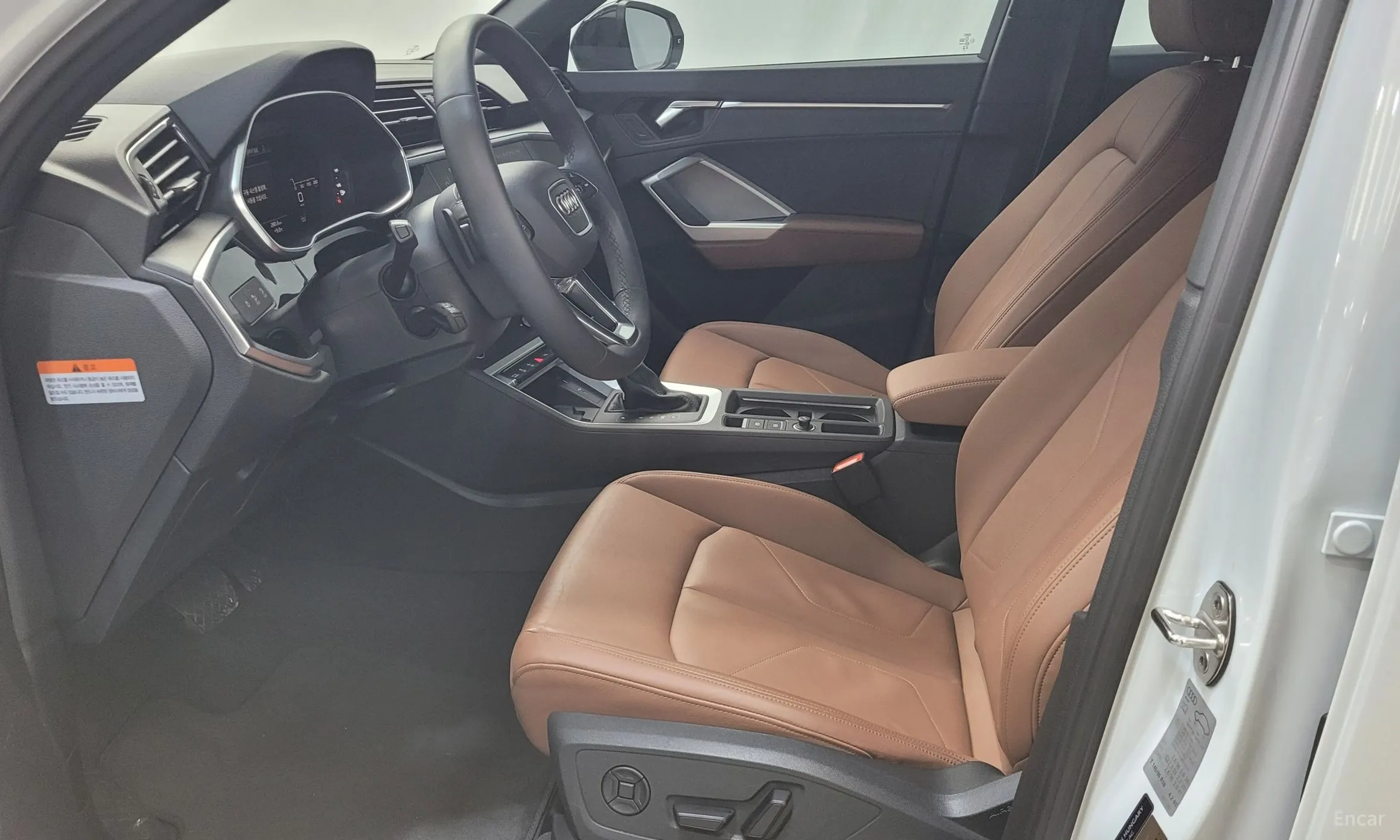 Audi Q3 (F3) превью 10
