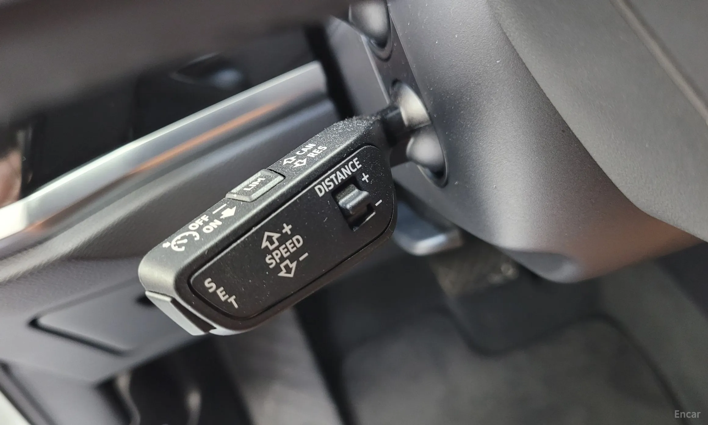 Audi Q3 (F3) превью 17