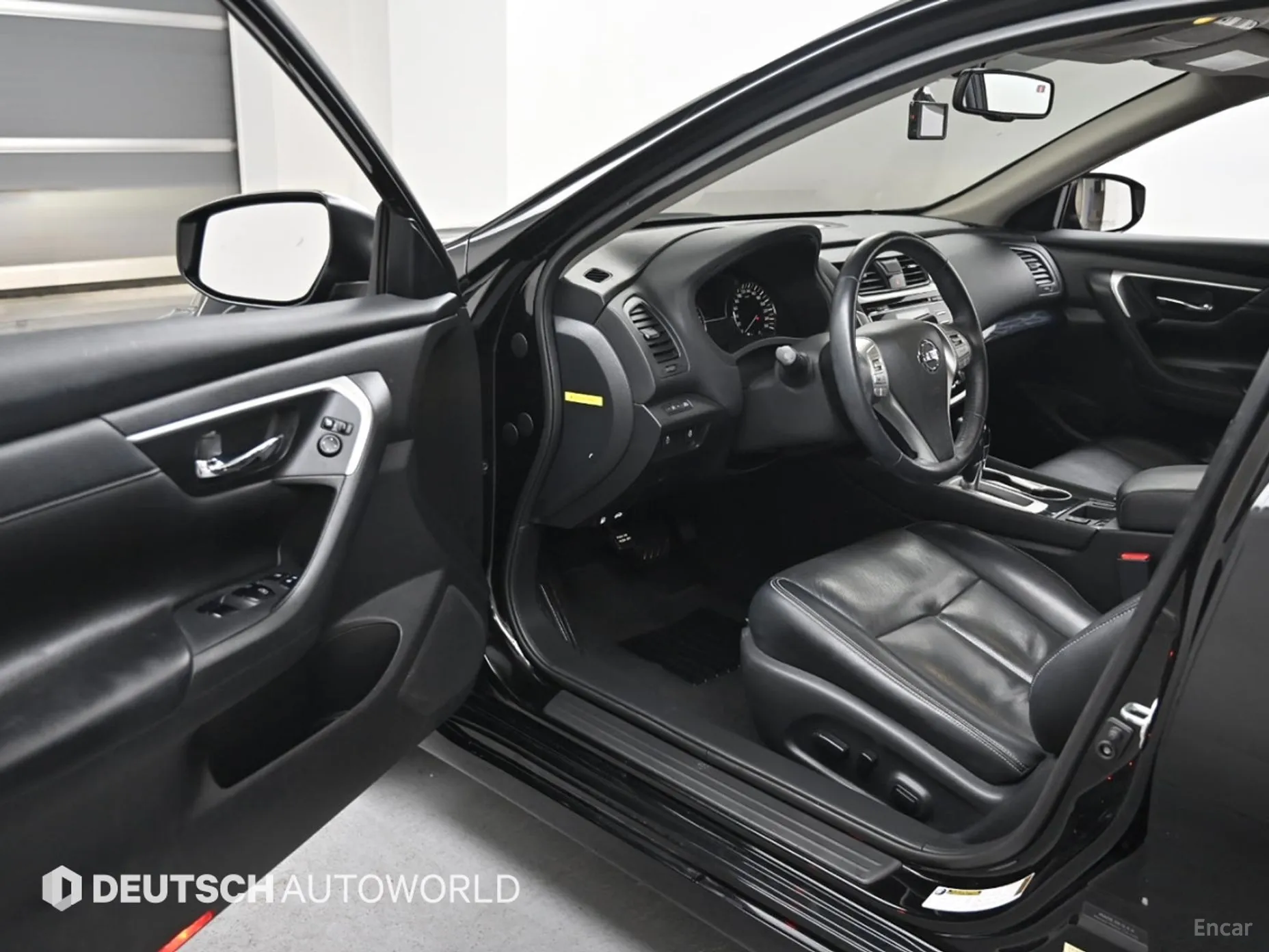 Nissan Altima превью 11