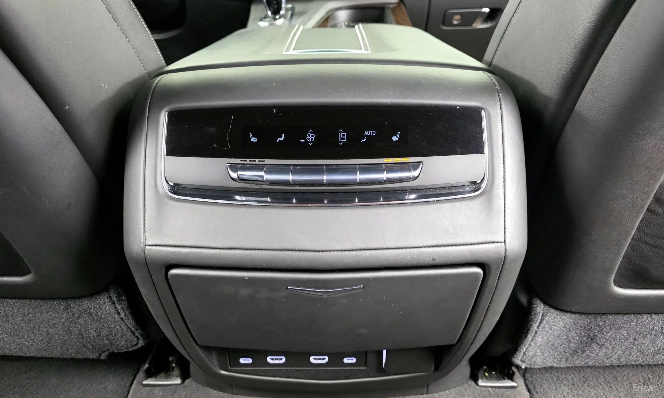 Cadillac Escalade 5th Generation превью 17
