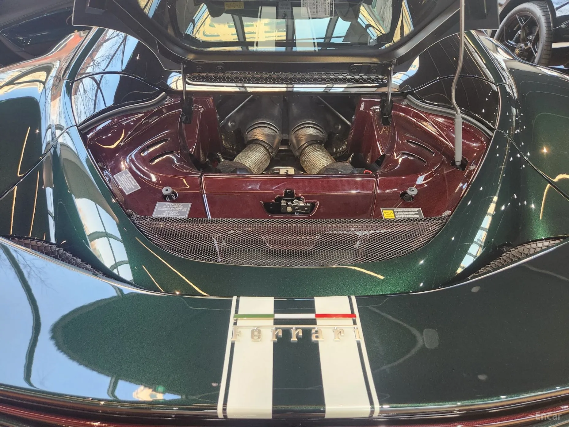Ferrari 296 GTS превью 17