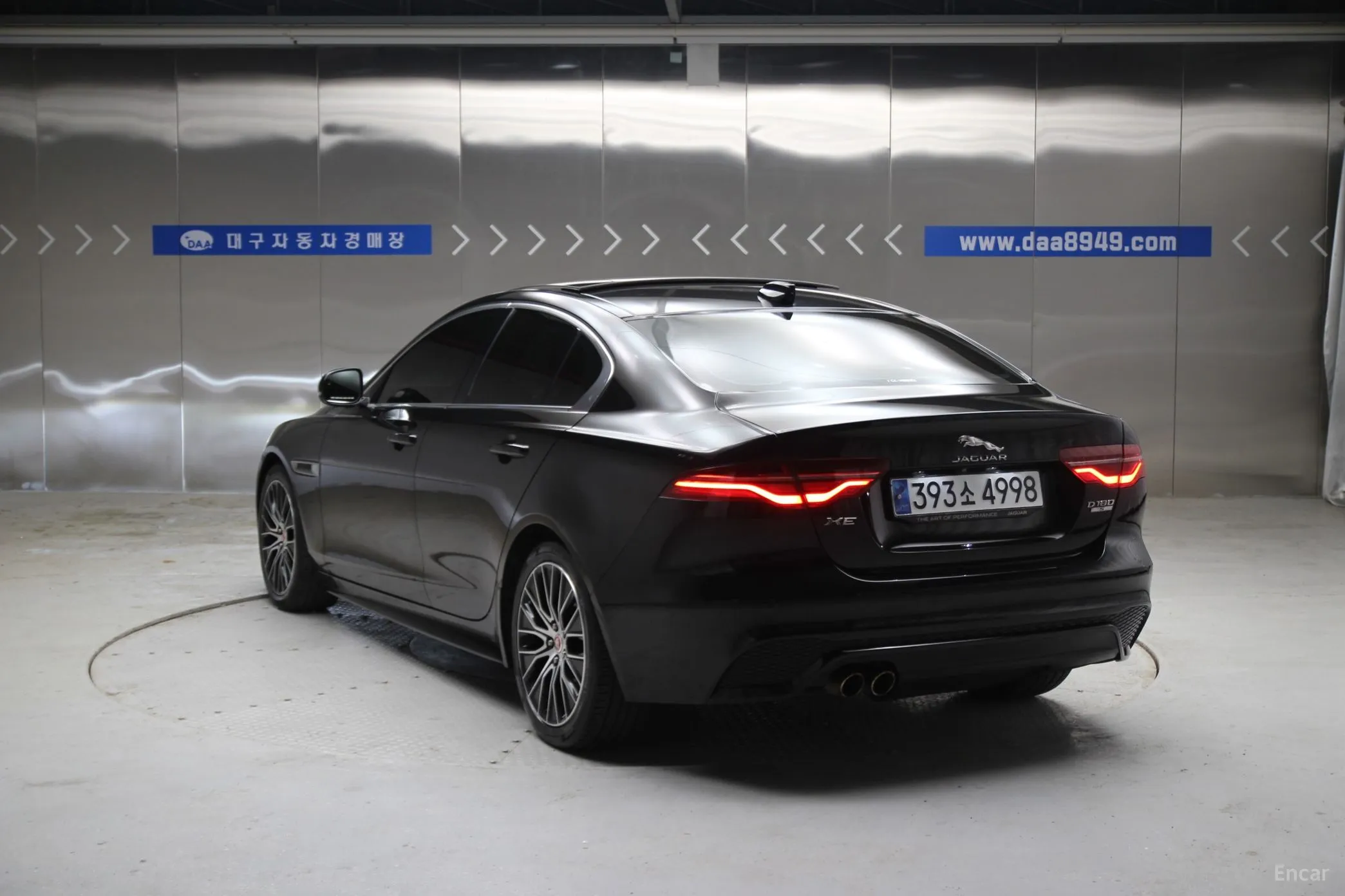 Jaguar XE превью 2