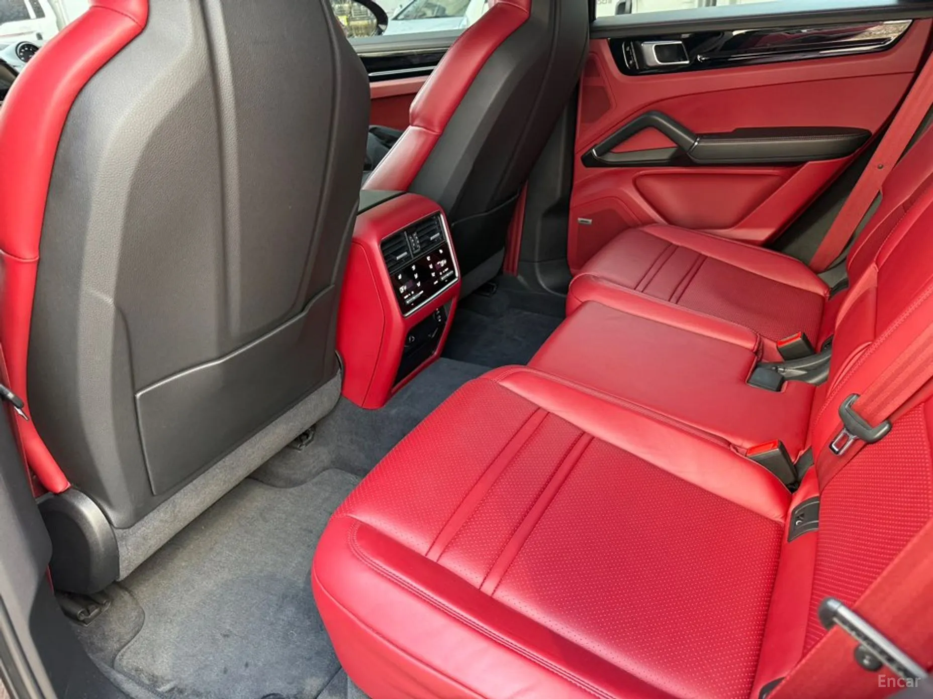 Porsche Cayenne (PO536) превью 9