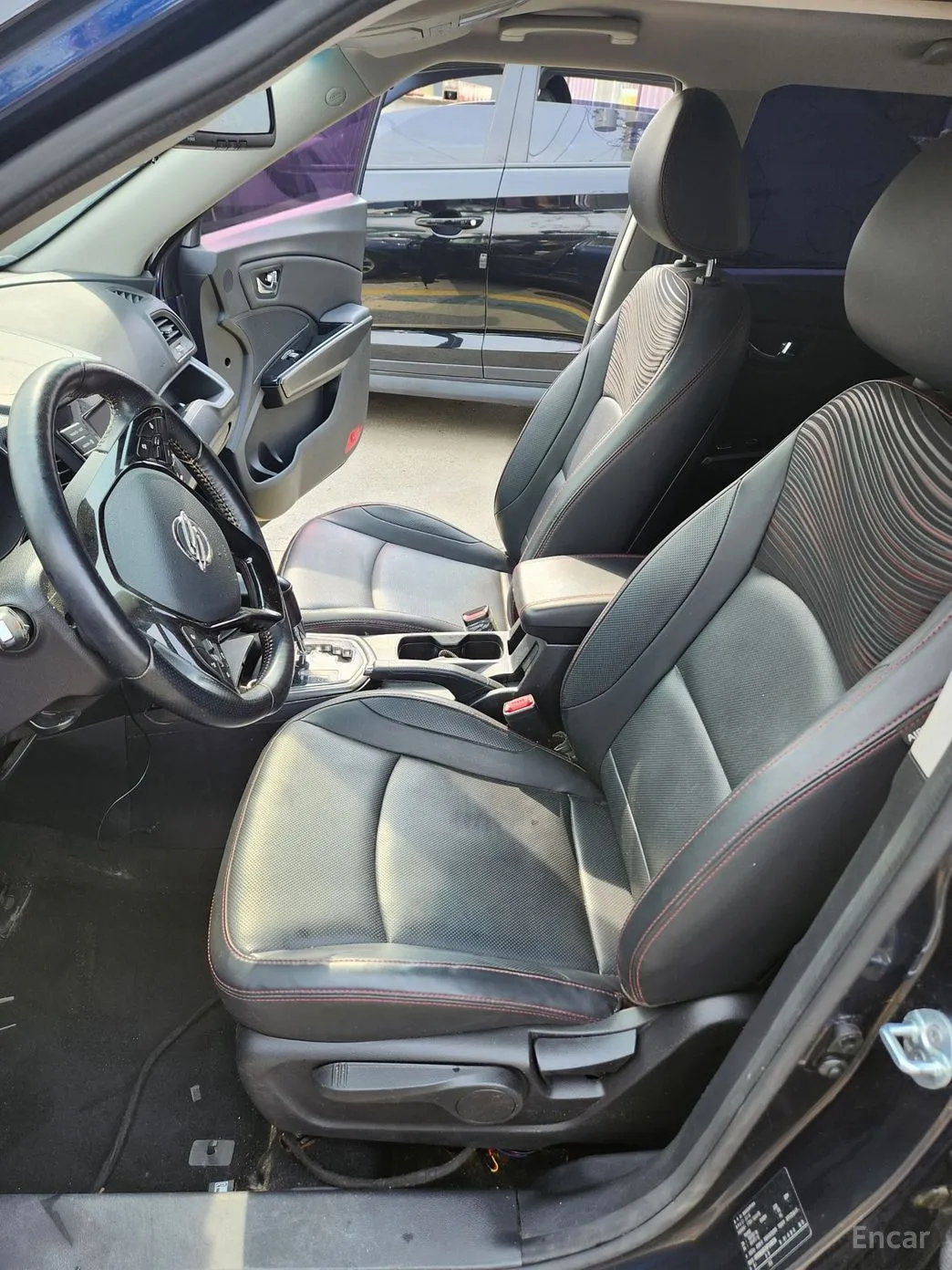 KG Mobility (SsangYong) Tivoli Air превью 7