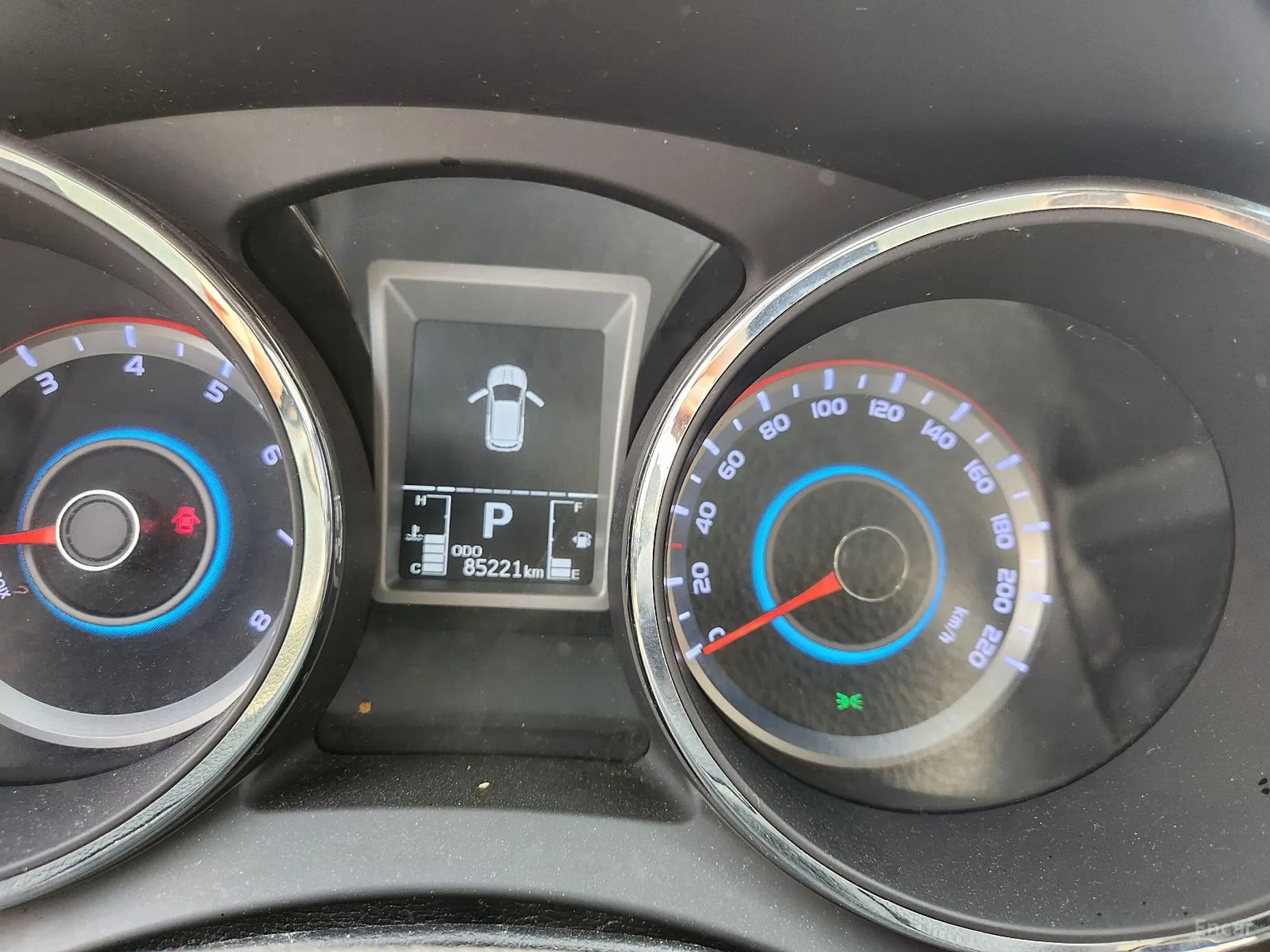 KG Mobility (SsangYong) Tivoli Air превью 8
