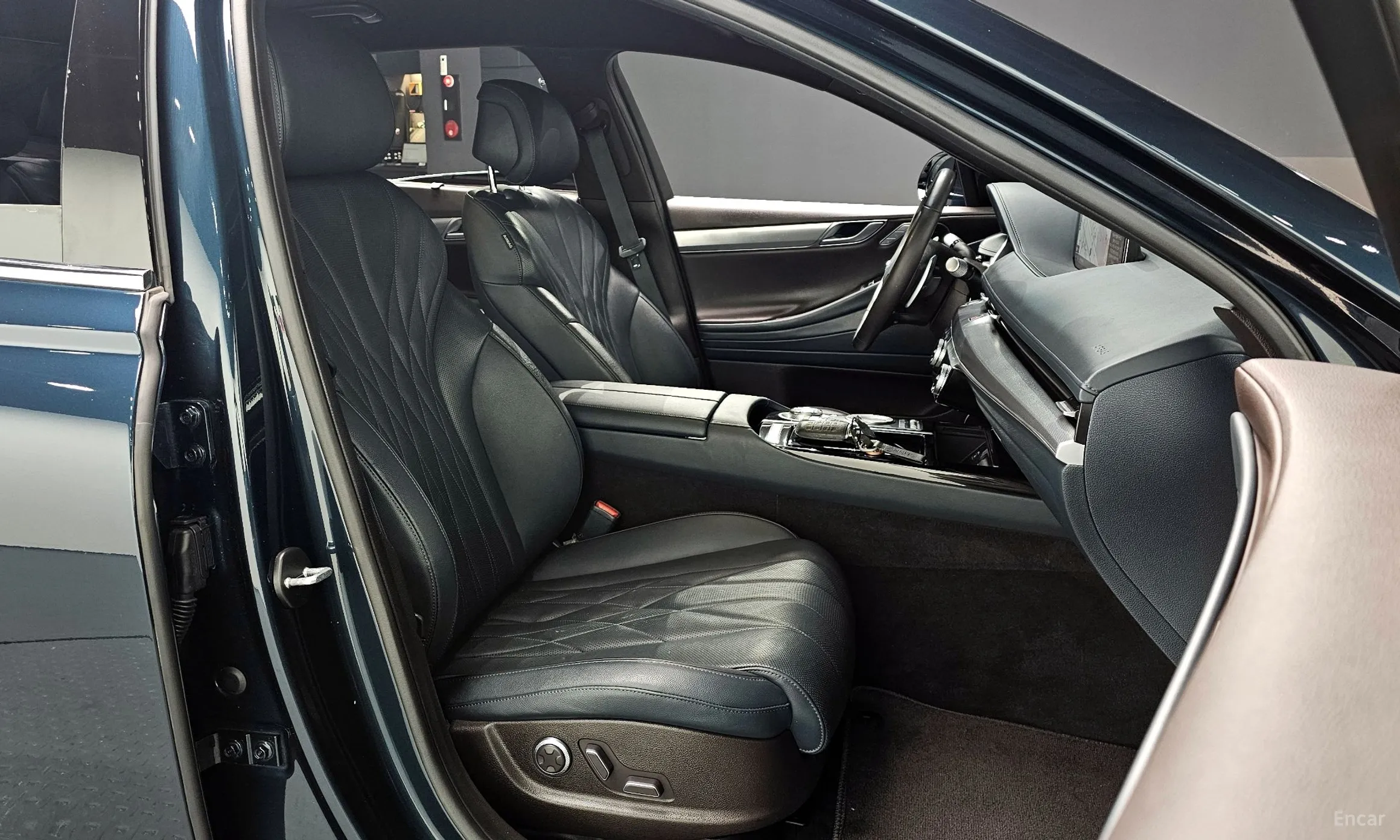 Genesis G80 (RG3) превью 10