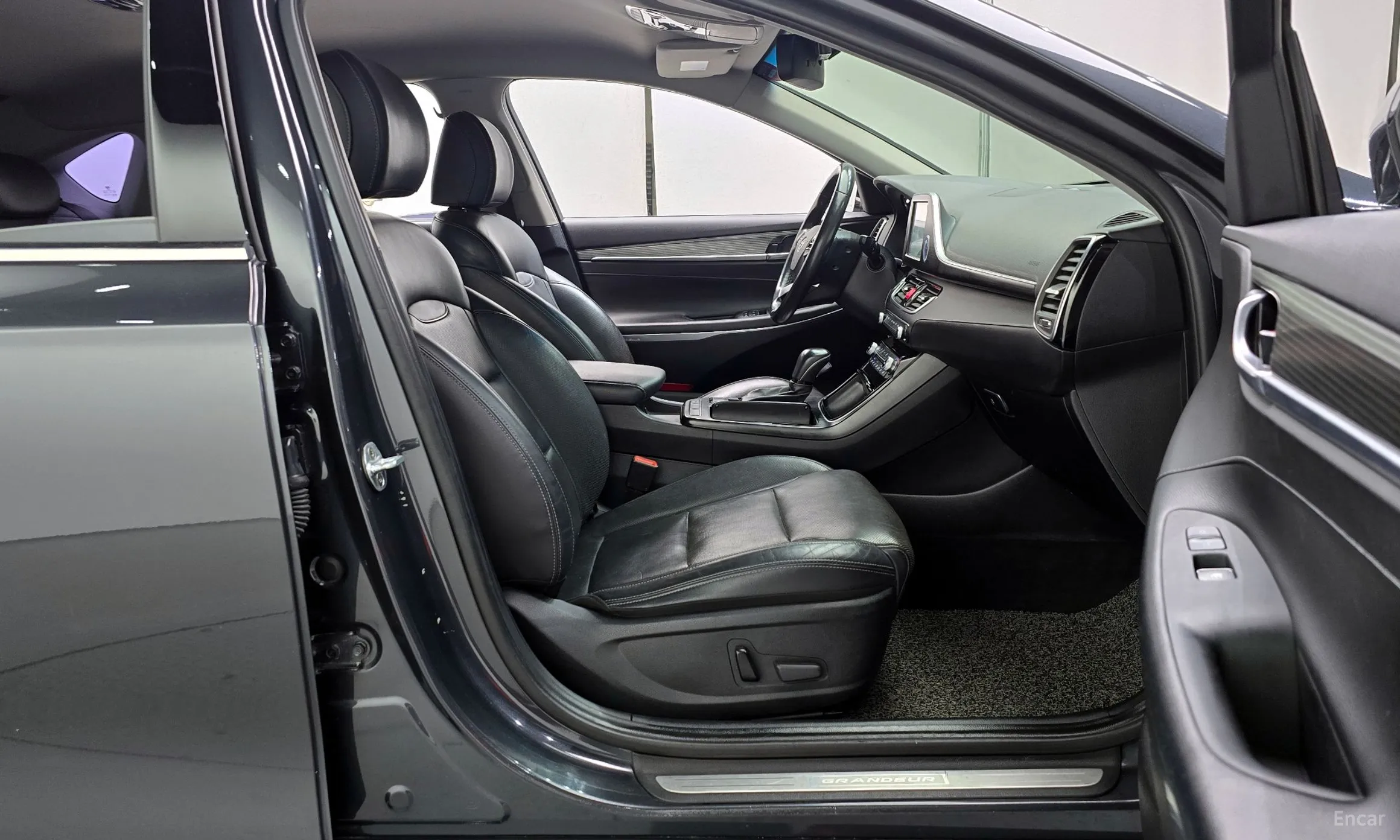 Hyundai Grandeur IG превью 10