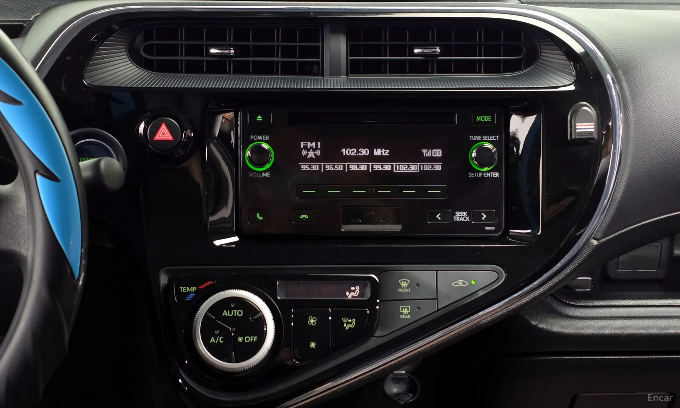 Toyota Prius C превью 15