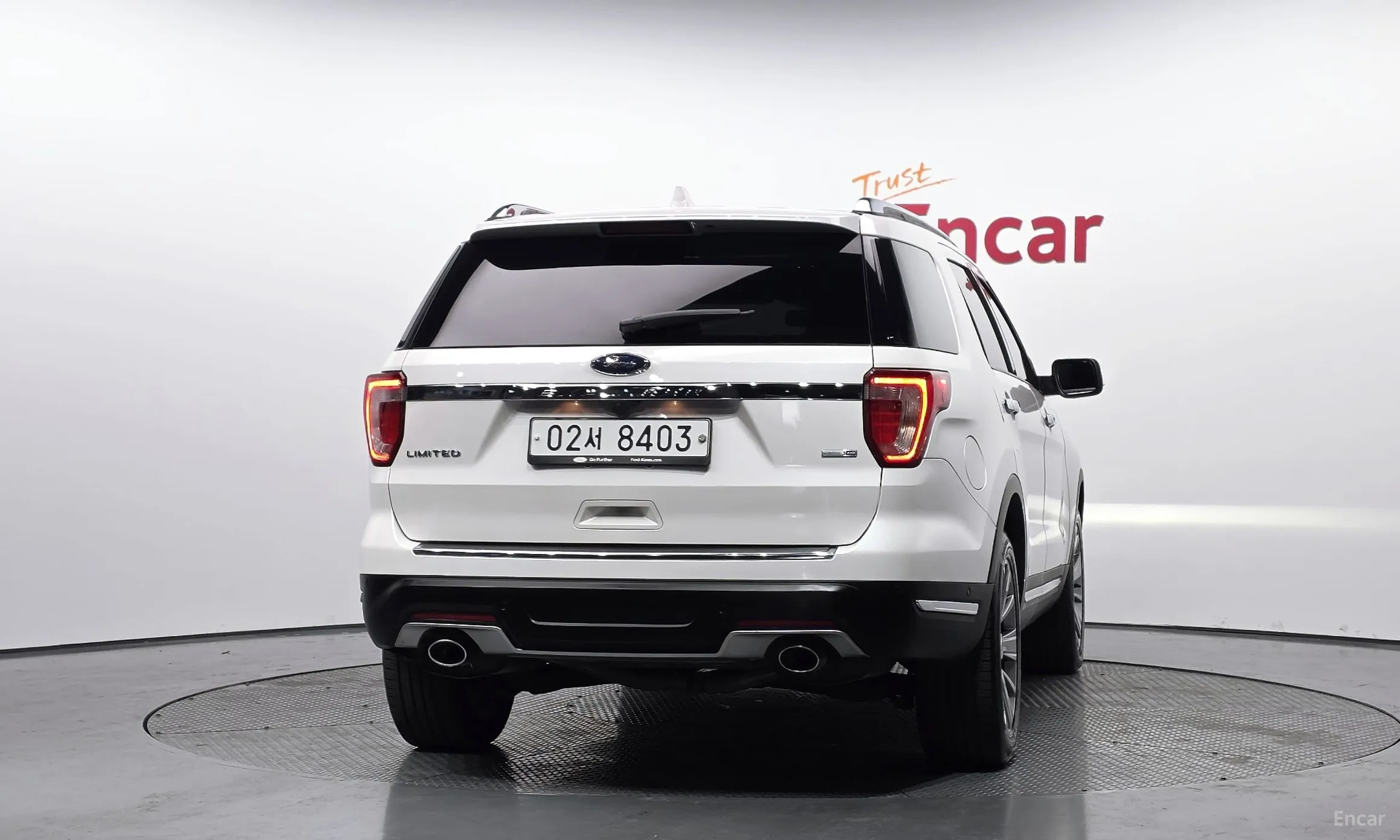 Ford Explorer превью 4