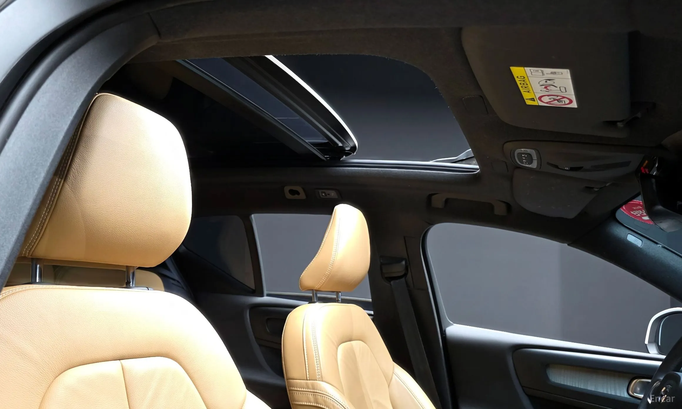 Volvo XC40 превью 20