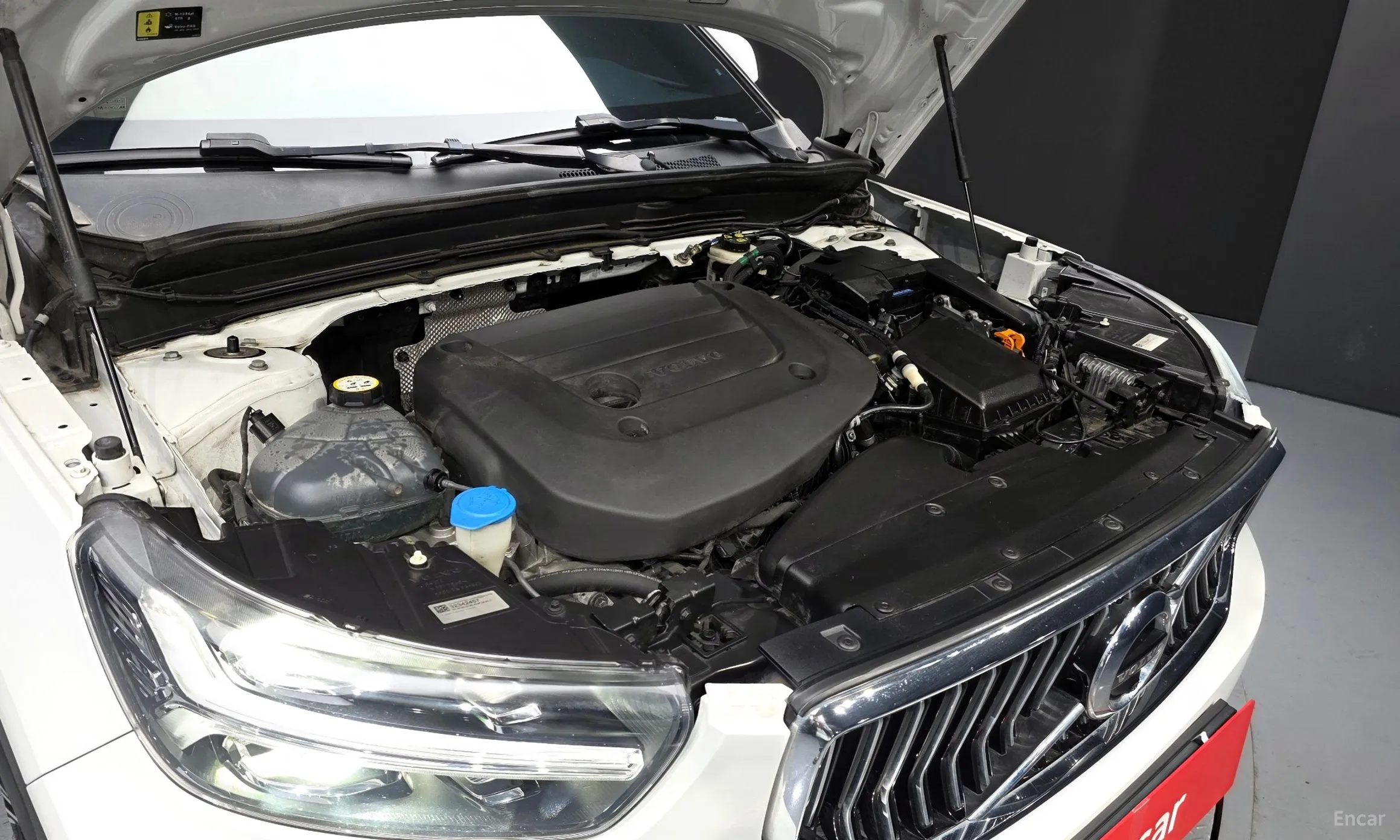 Volvo XC40 превью 6