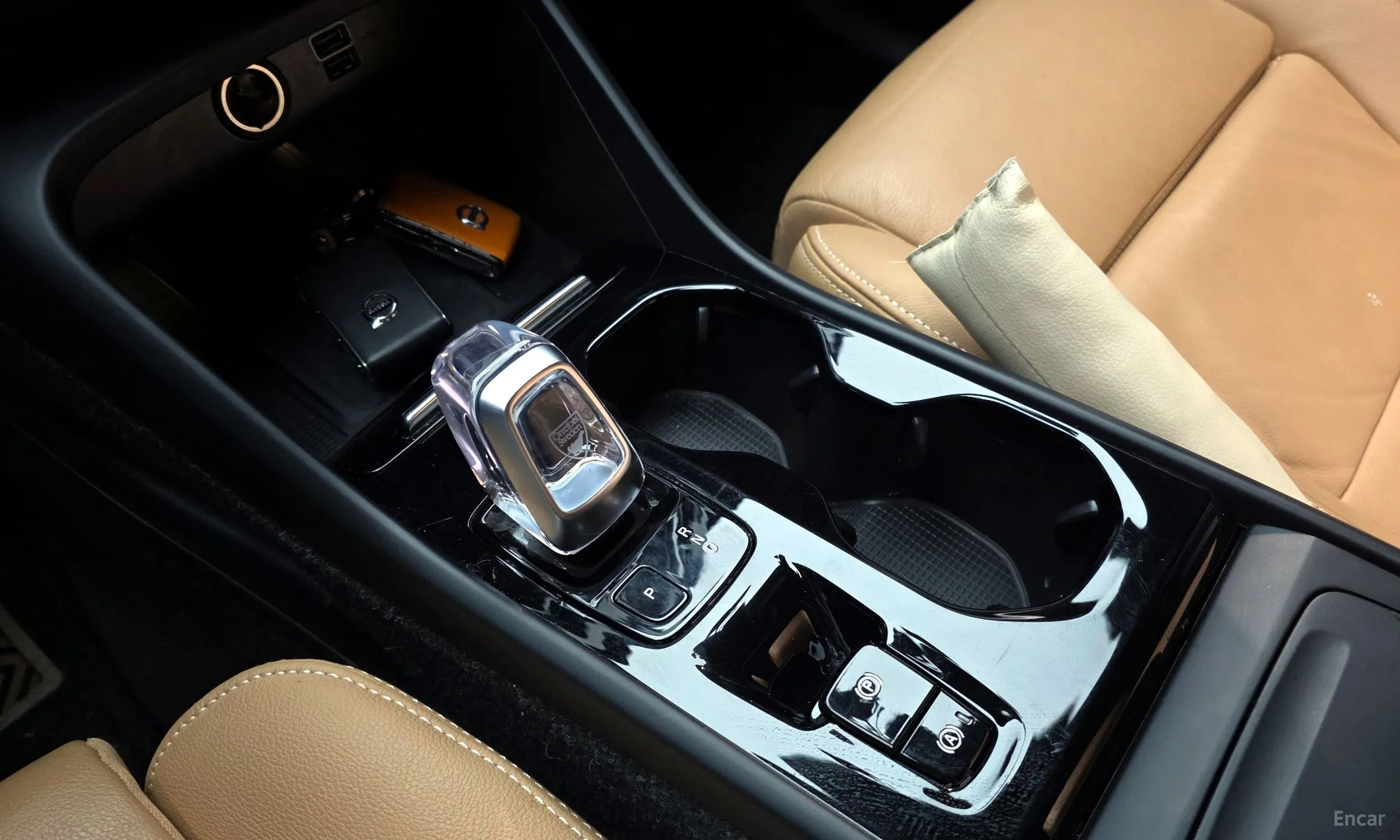 Volvo XC40 превью 9