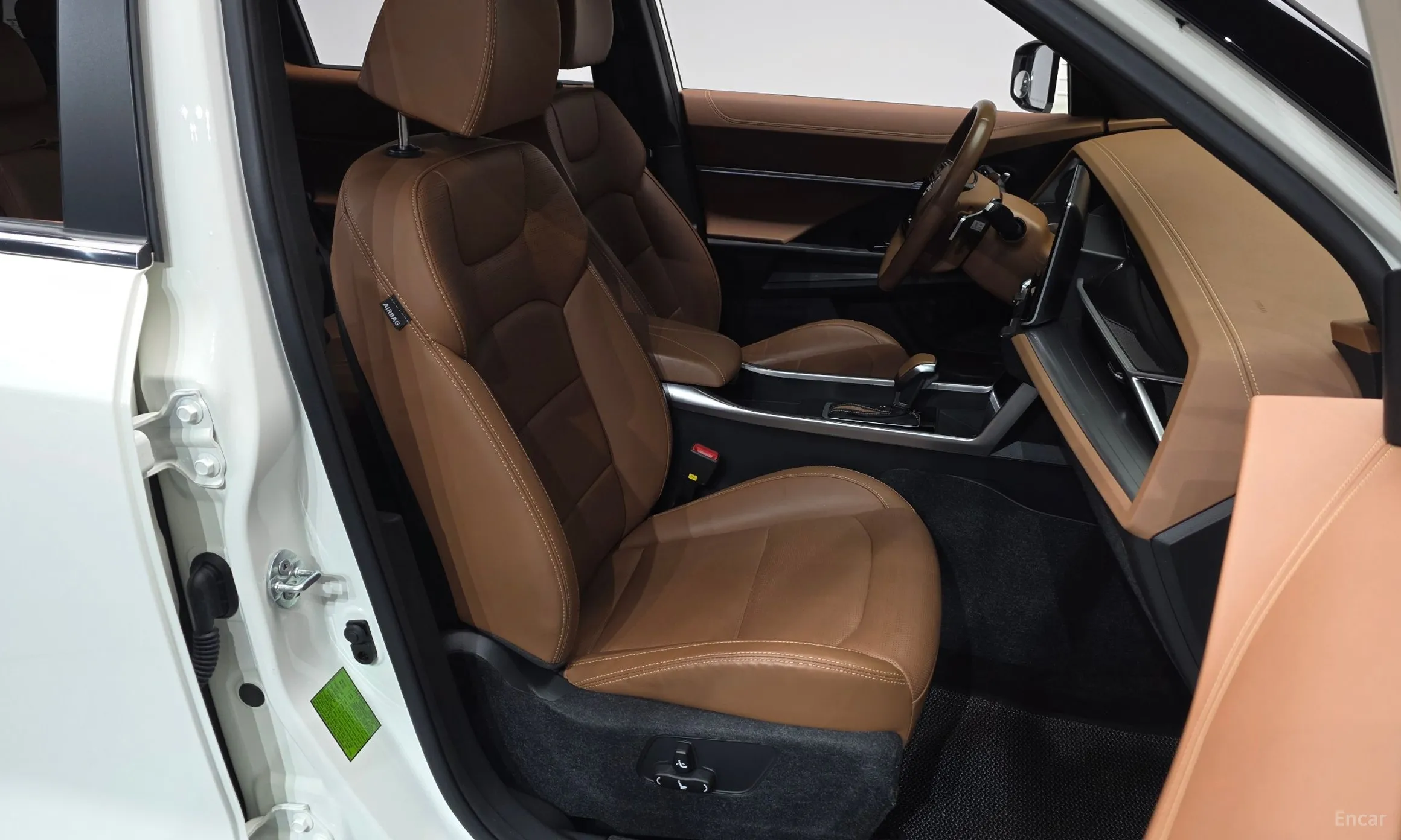 KG Mobility (SsangYong) Torres превью 10