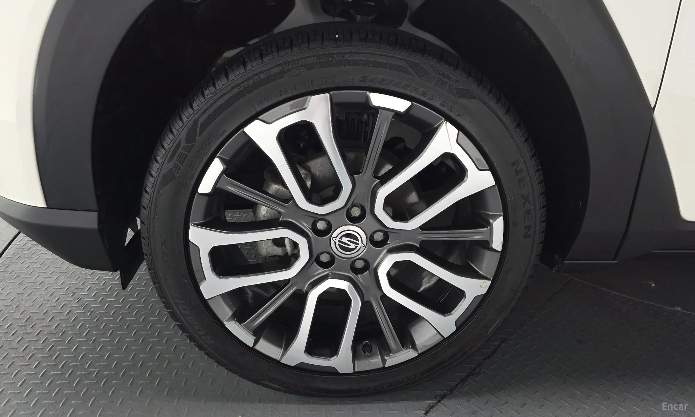 KG Mobility (SsangYong) Torres превью 5