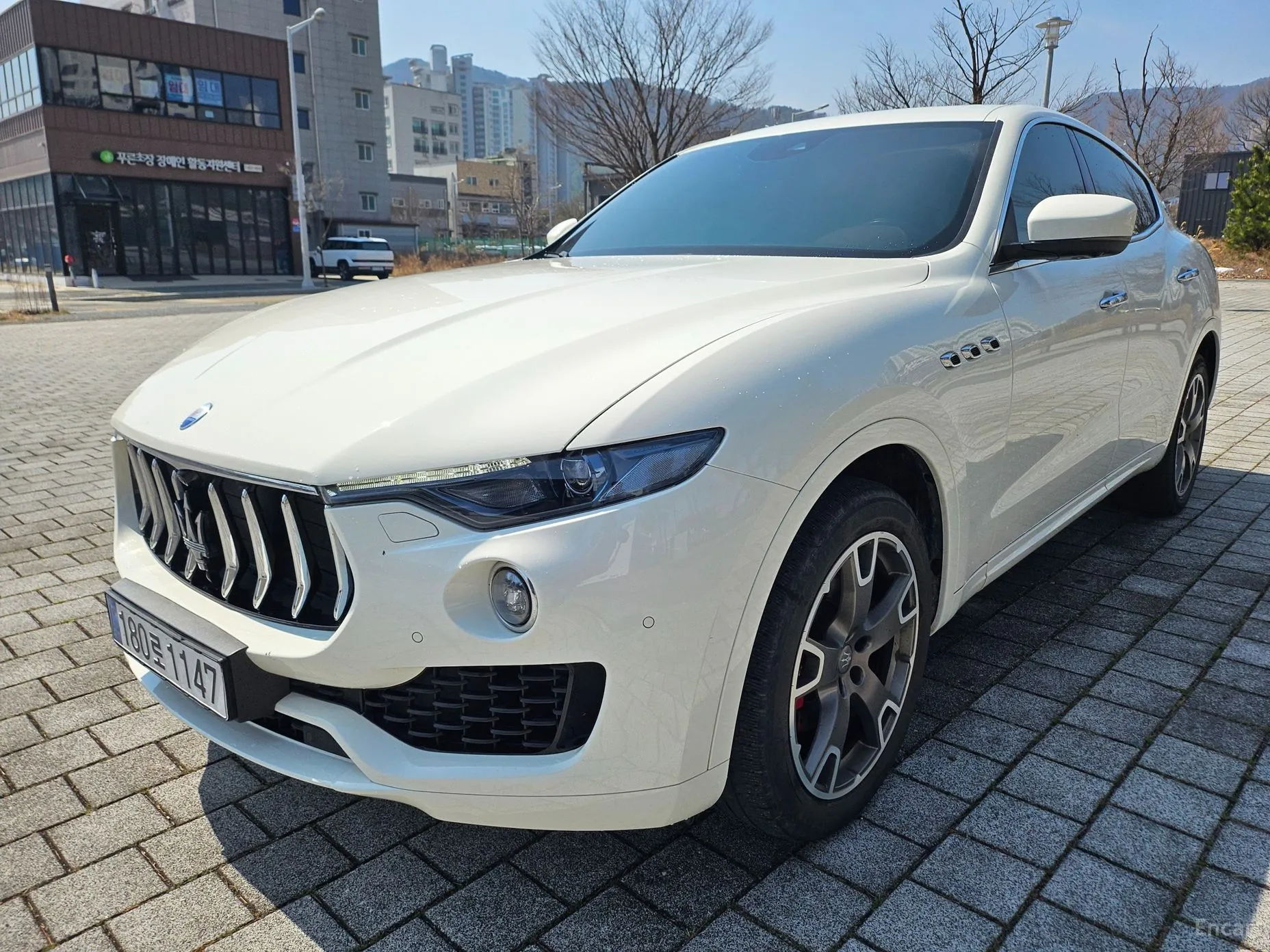 Maserati Levante превью 4