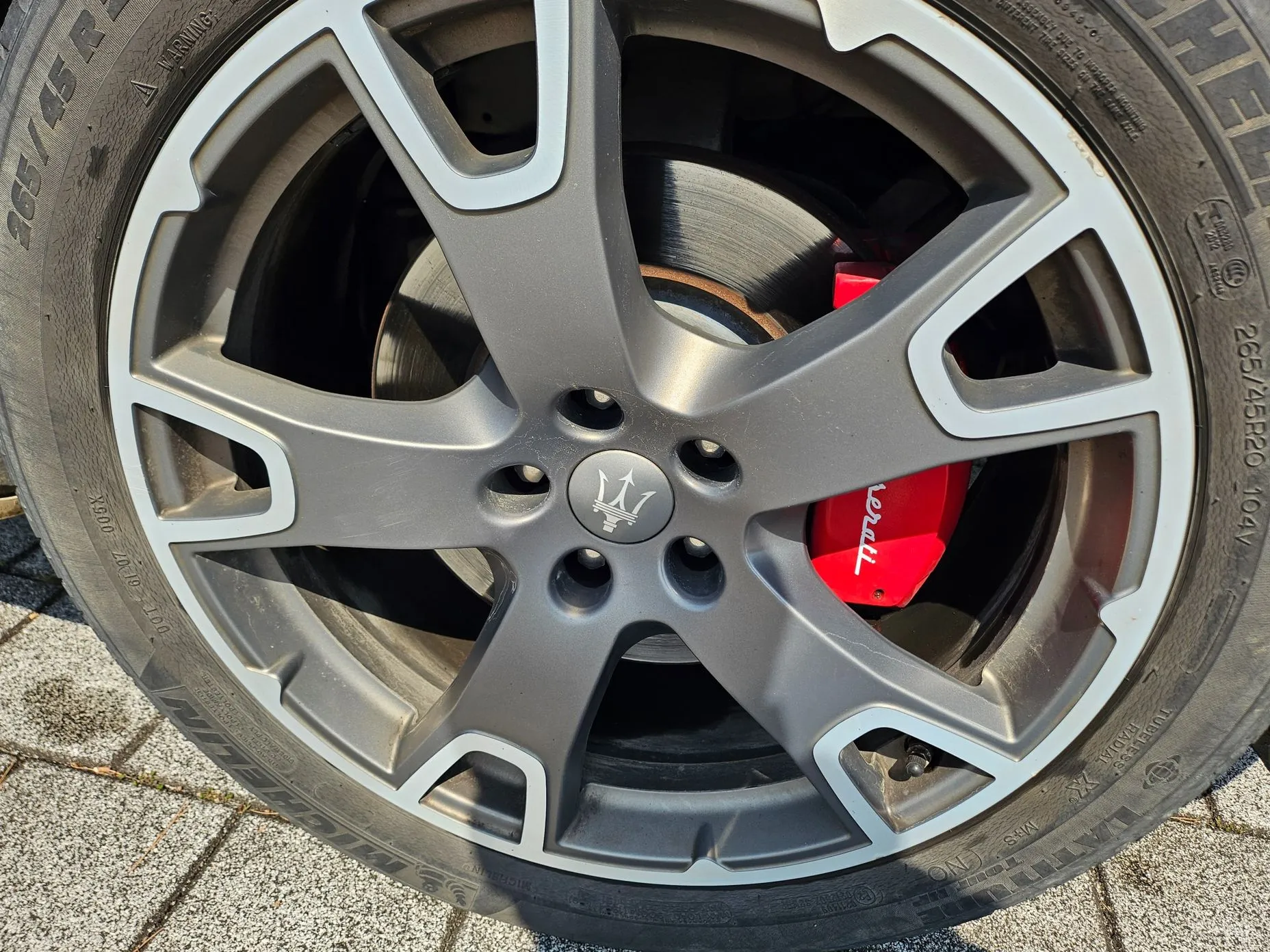 Maserati Levante превью 6