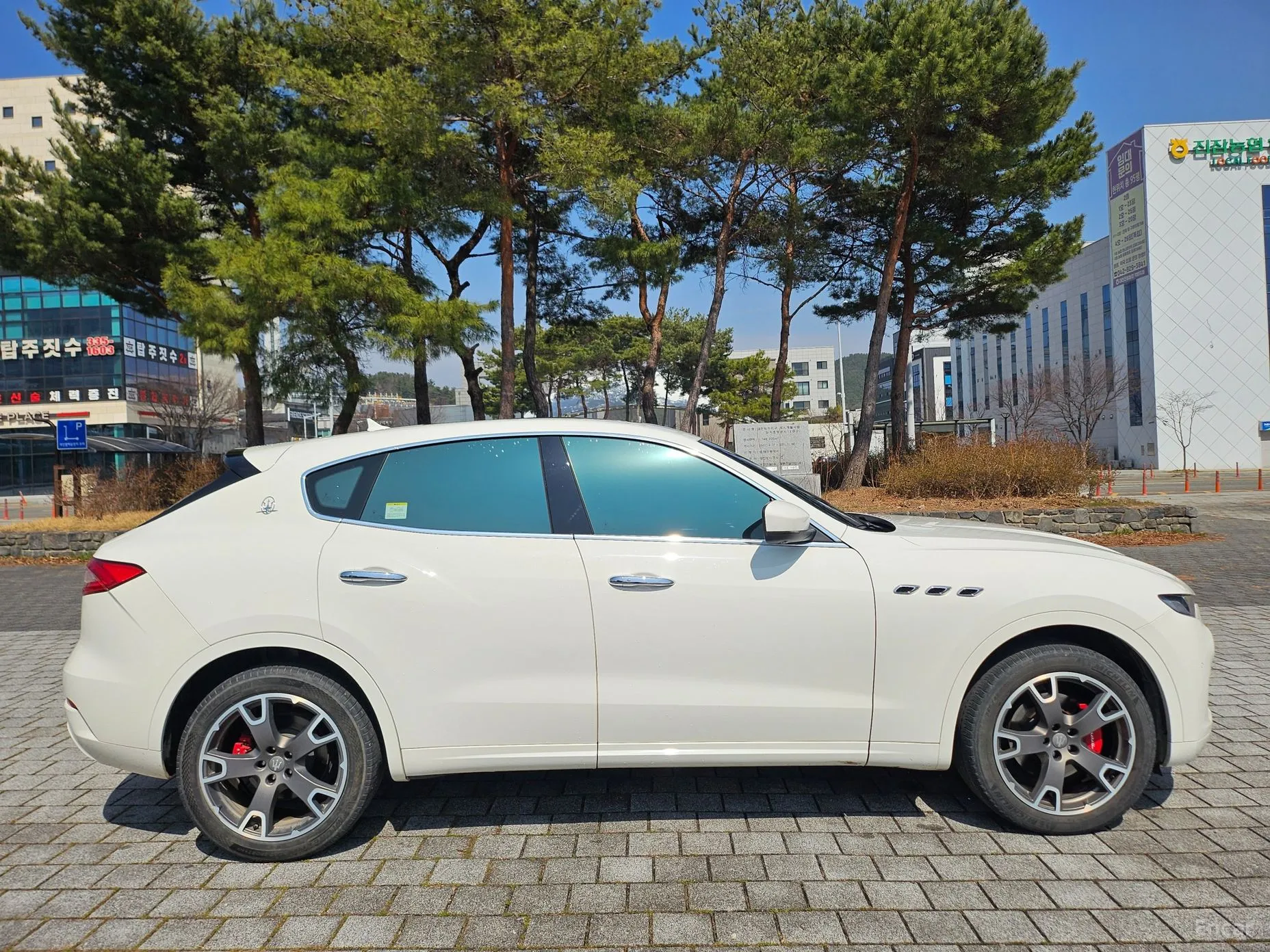 Maserati Levante превью 7