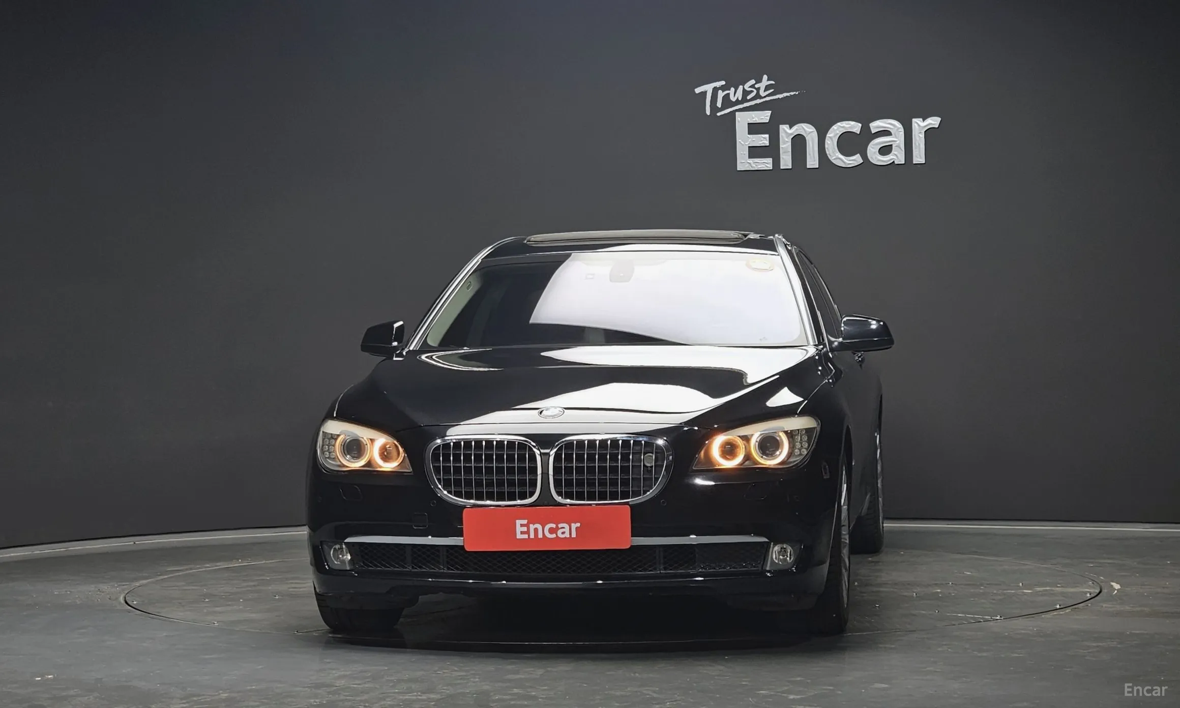 BMW 7 Series (F01) превью 3