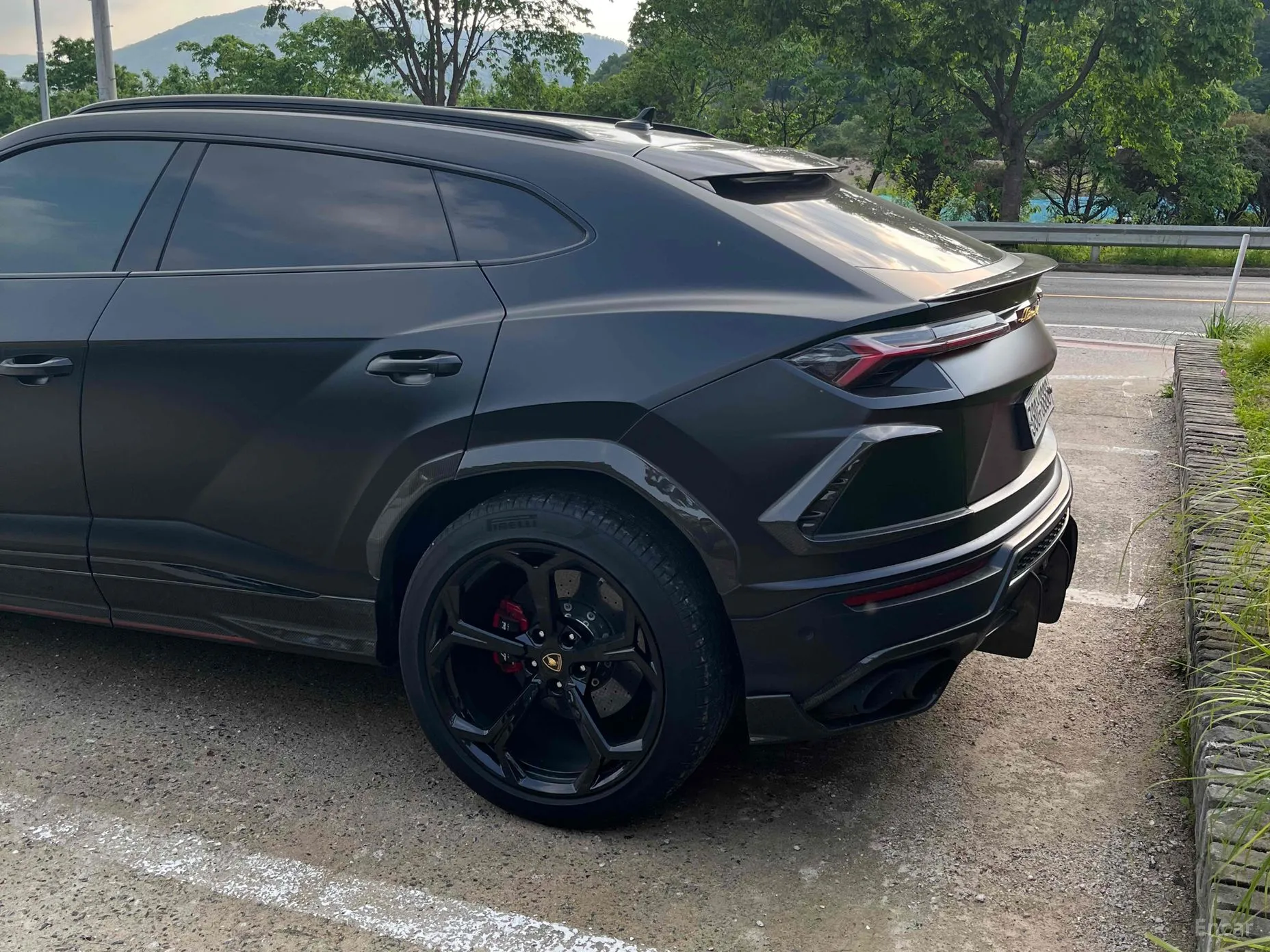 Lamborghini Urus превью 3