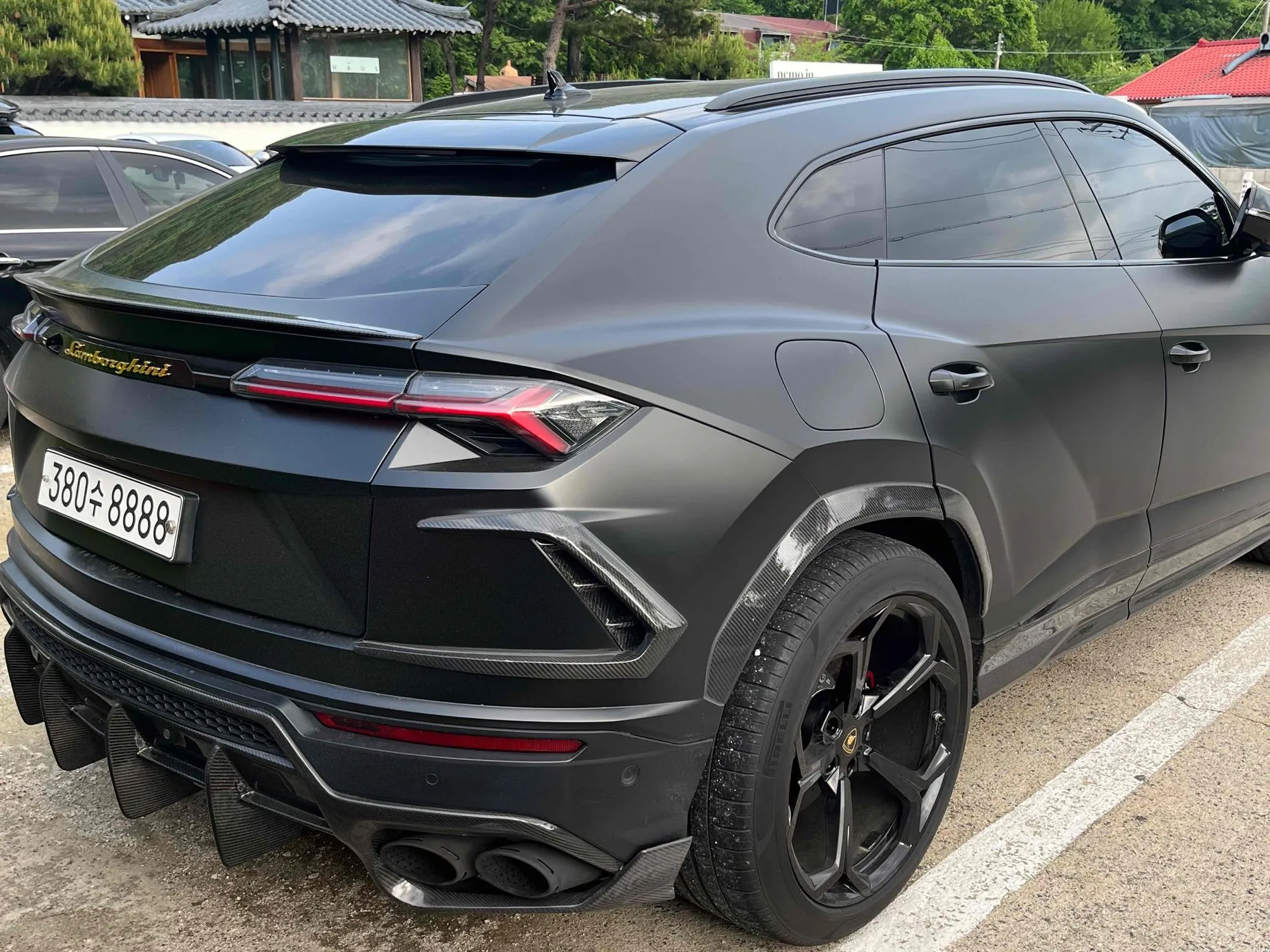 Lamborghini Urus превью 5