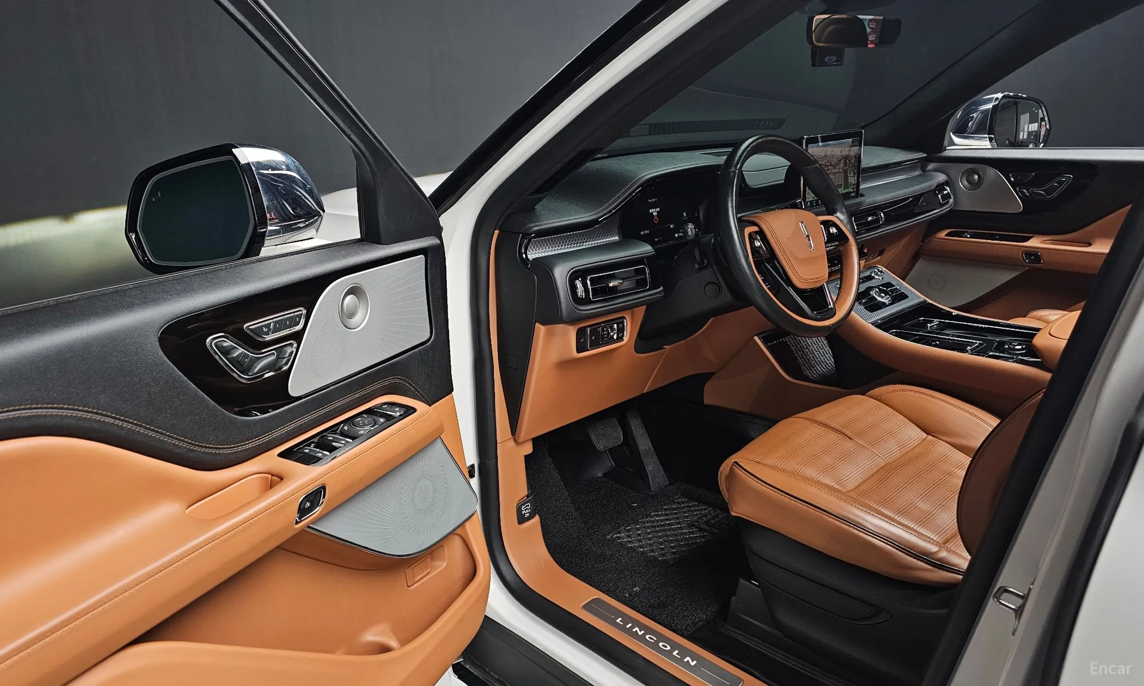 Lincoln Aviator 2nd Generation превью 11