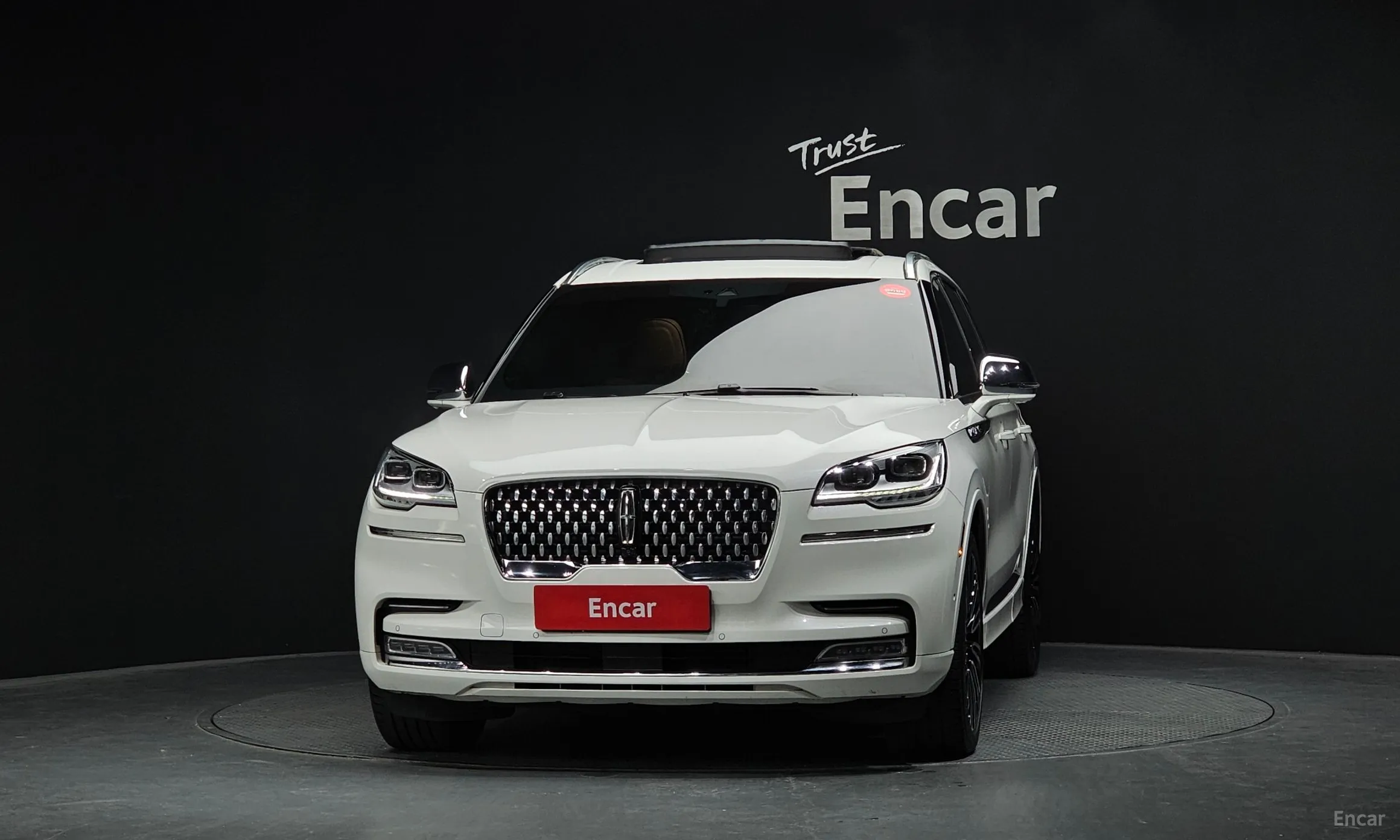 Lincoln Aviator 2nd Generation превью 3