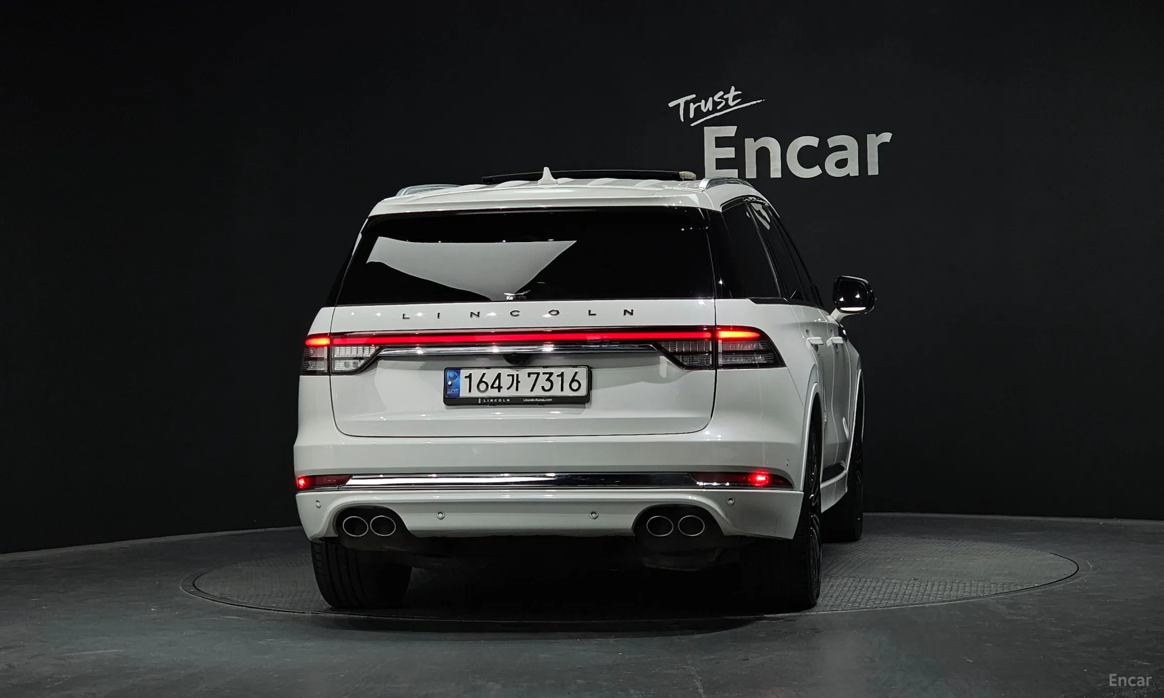 Lincoln Aviator 2nd Generation превью 4