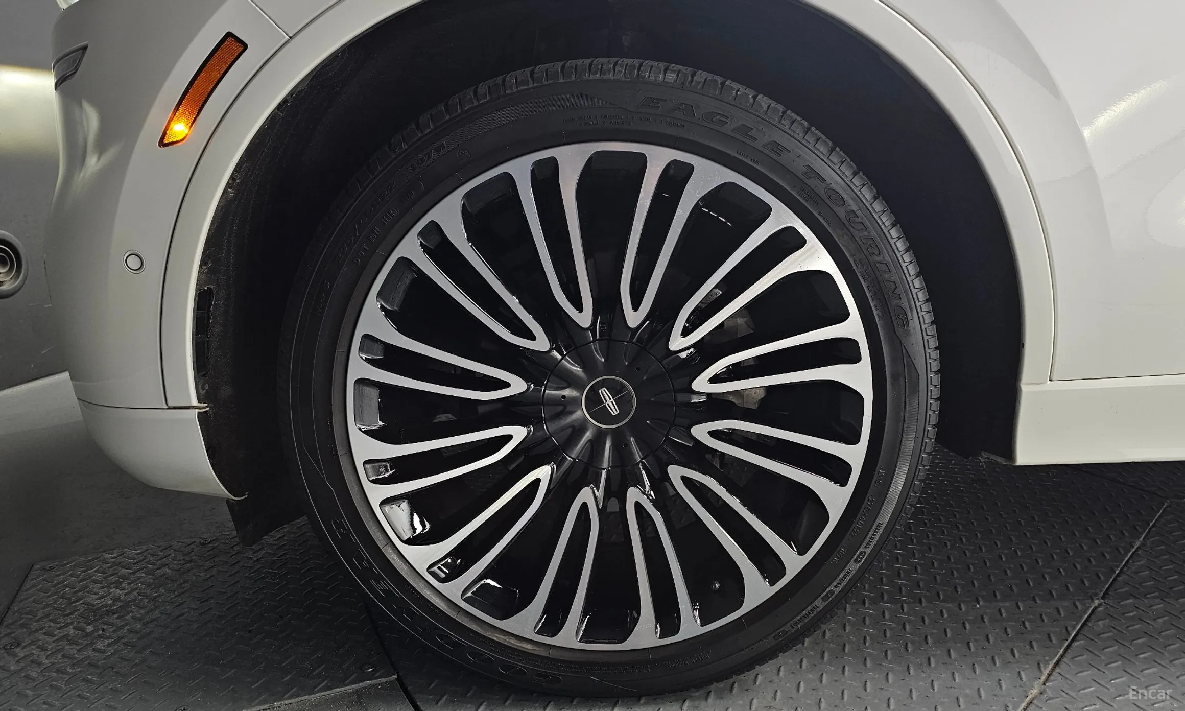 Lincoln Aviator 2nd Generation превью 5
