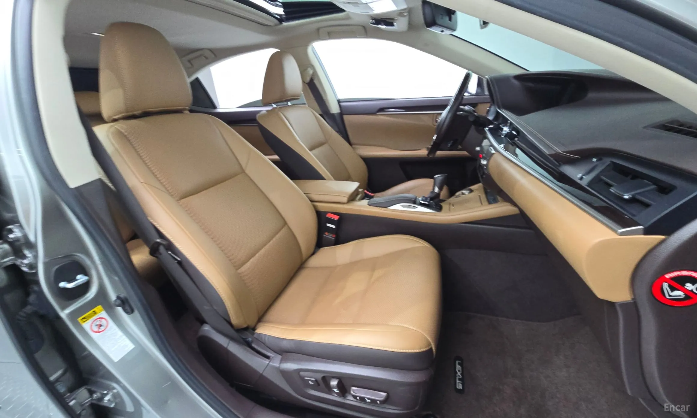 Lexus New ES300h превью 11