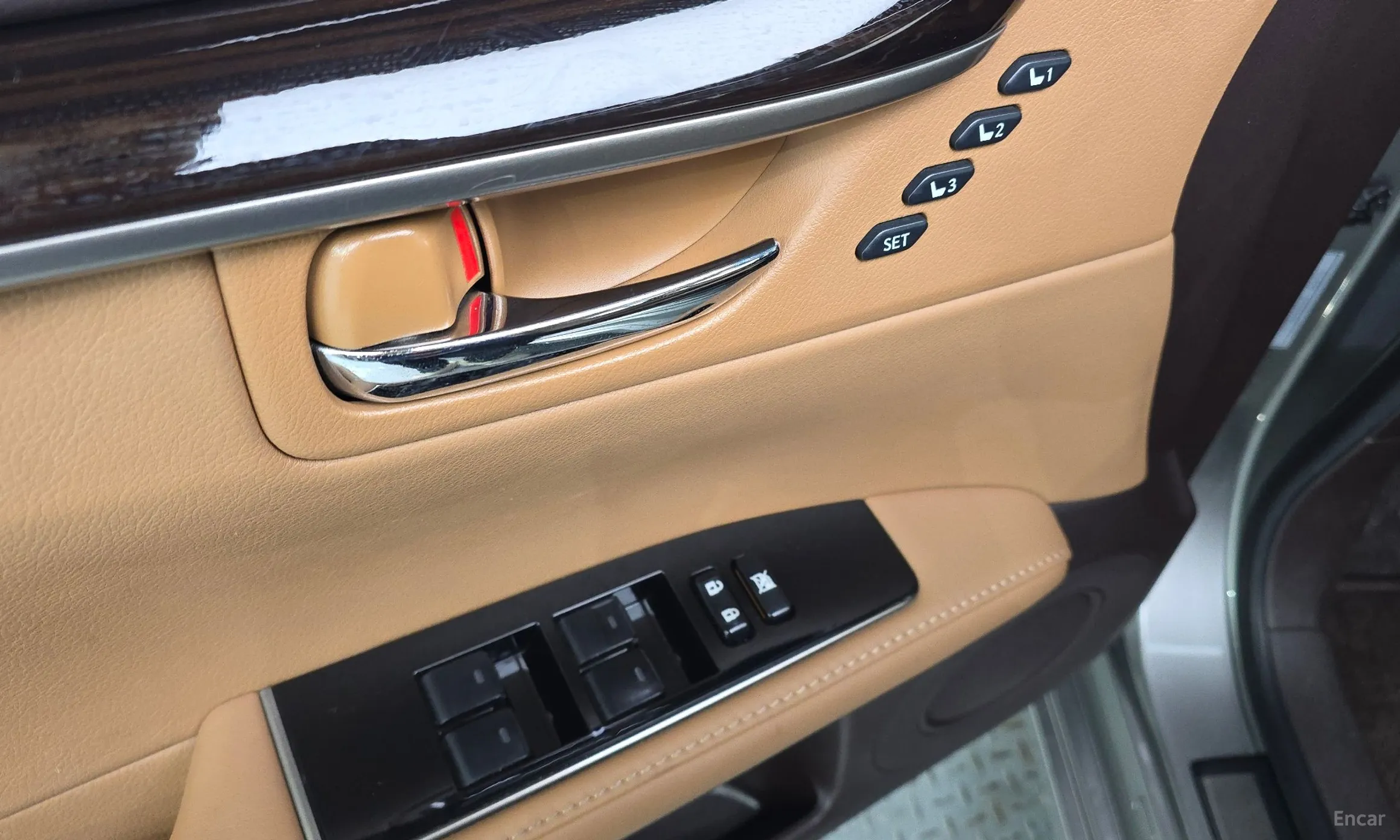 Lexus New ES300h превью 18