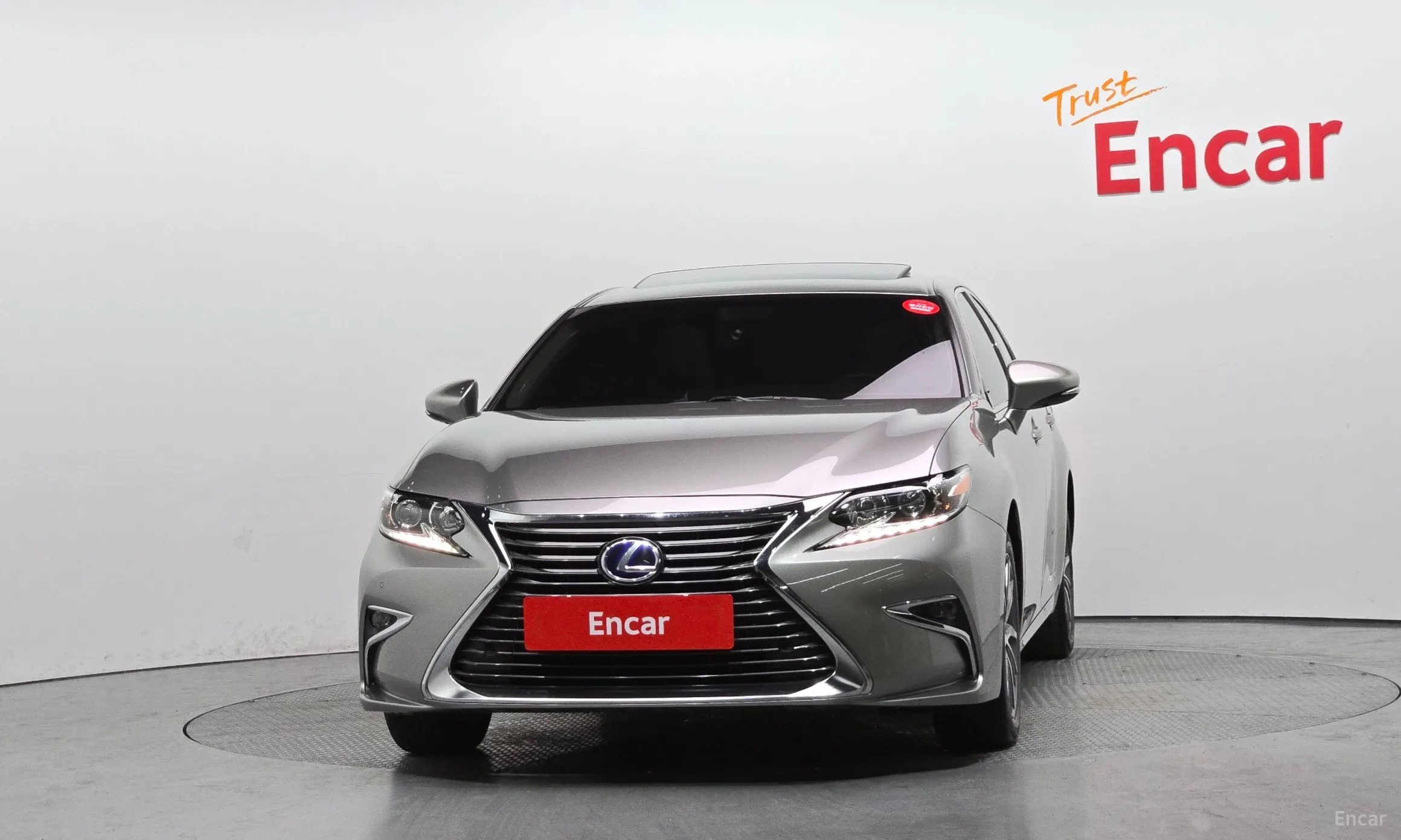 Lexus New ES300h превью 3