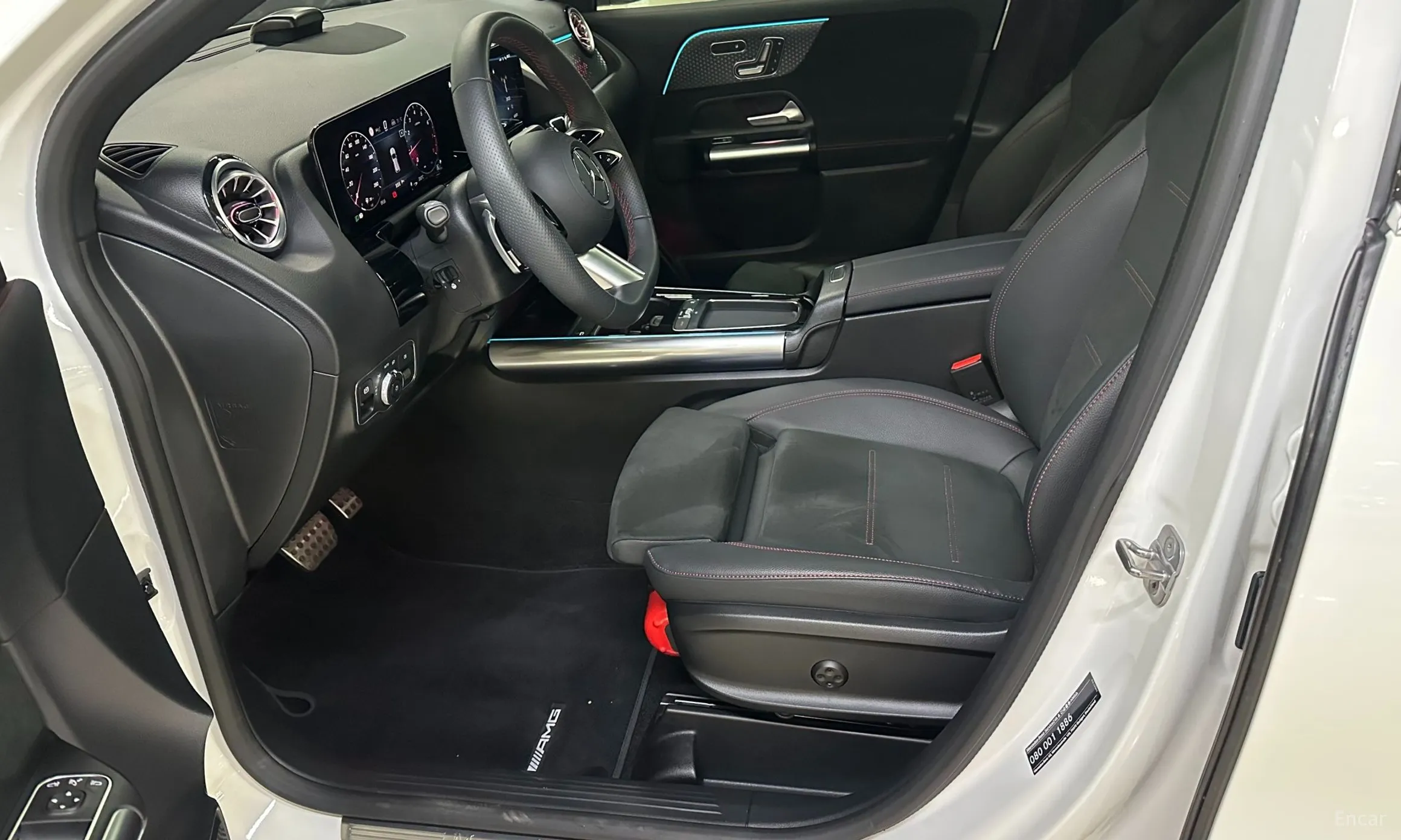 Mercedes Benz GLA-Class H247 превью 10
