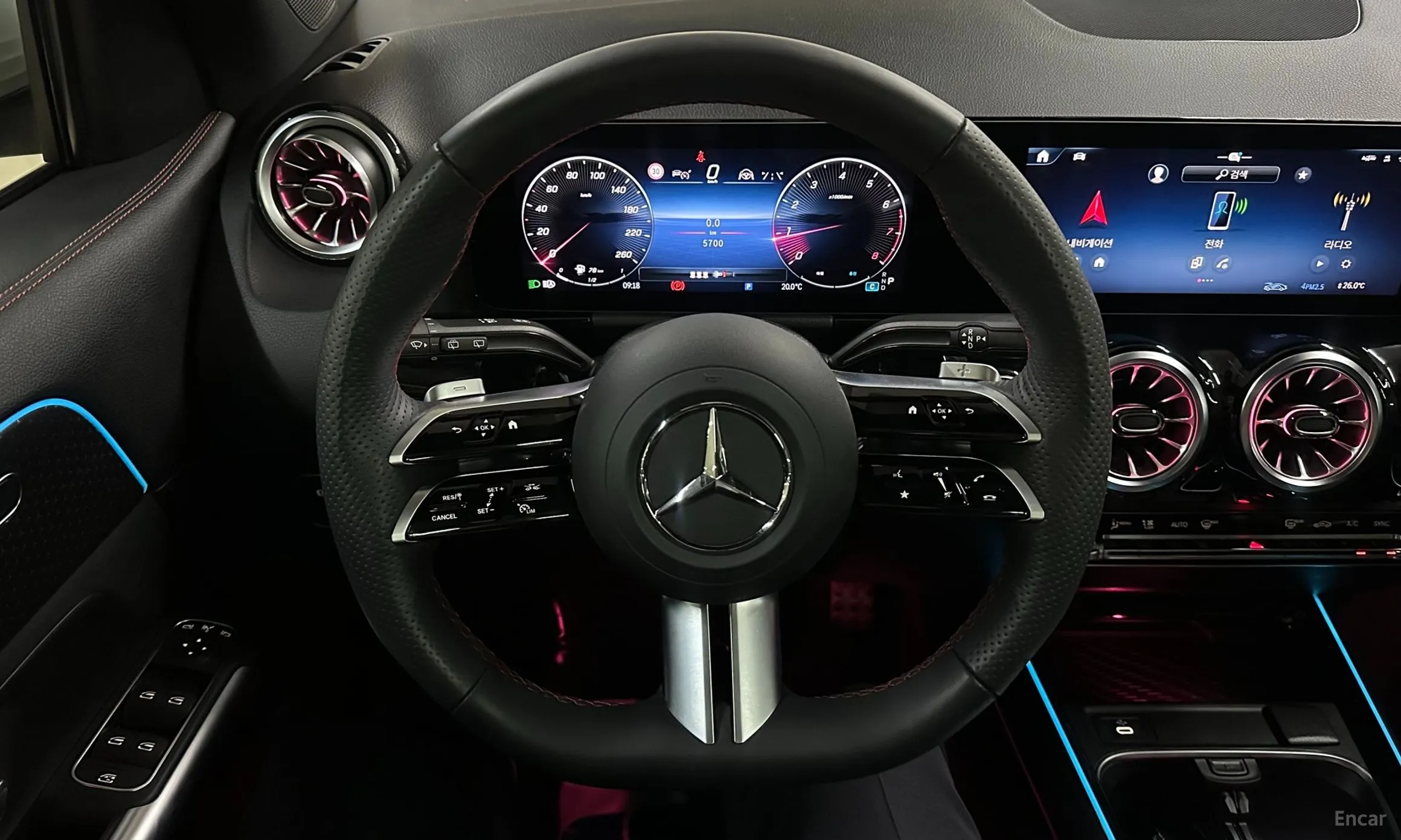 Mercedes Benz GLA-Class H247 превью 16