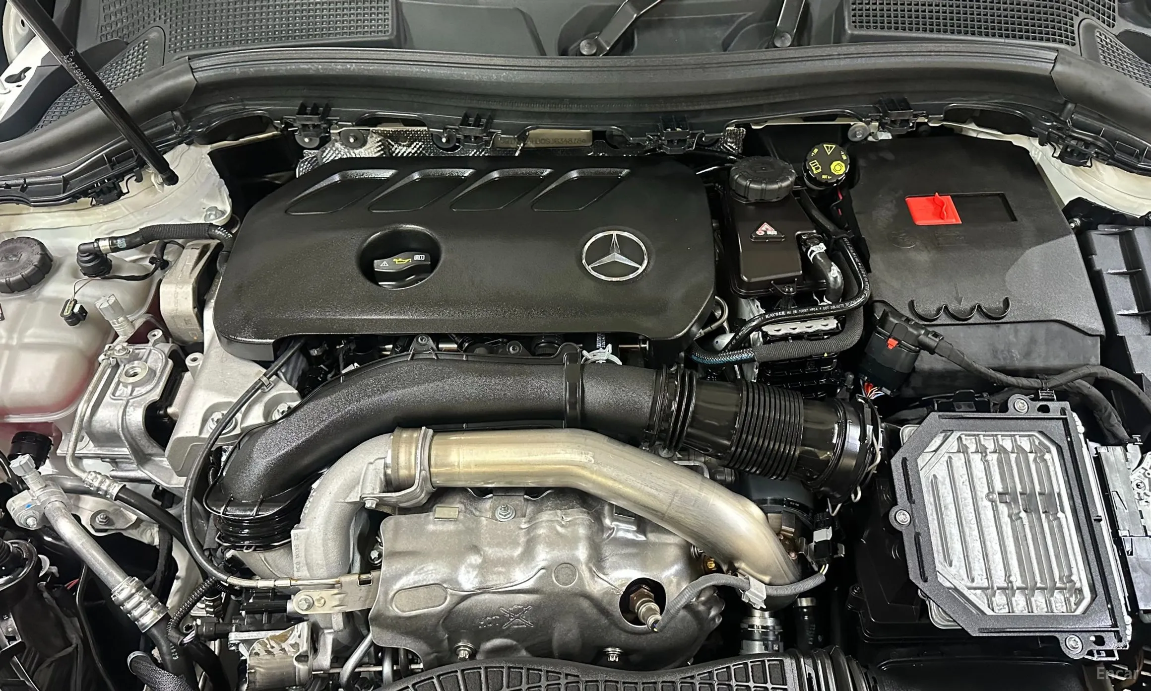 Mercedes Benz GLA-Class H247 превью 6