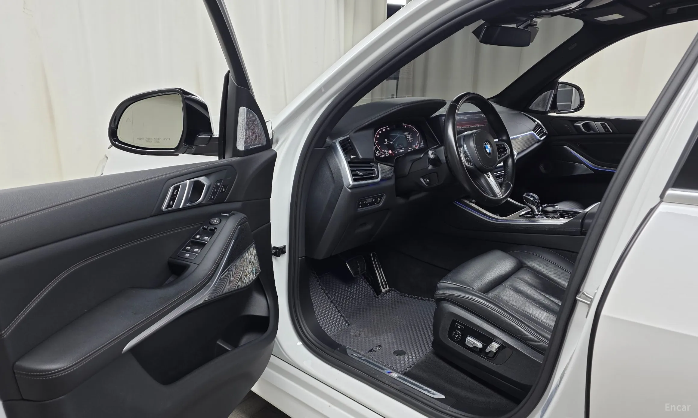 BMW X5 (G05) превью 10