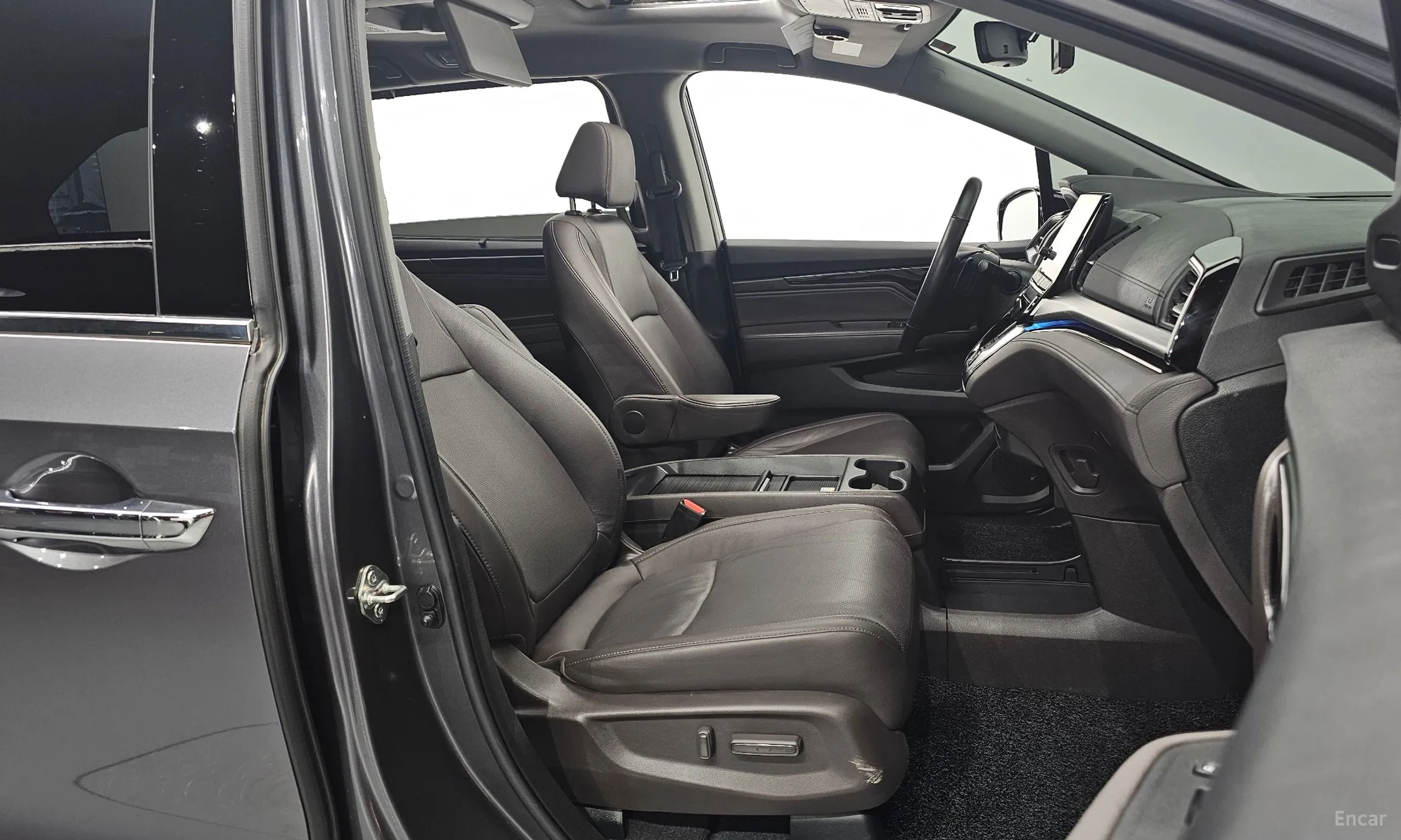 Honda Odyssey превью 10