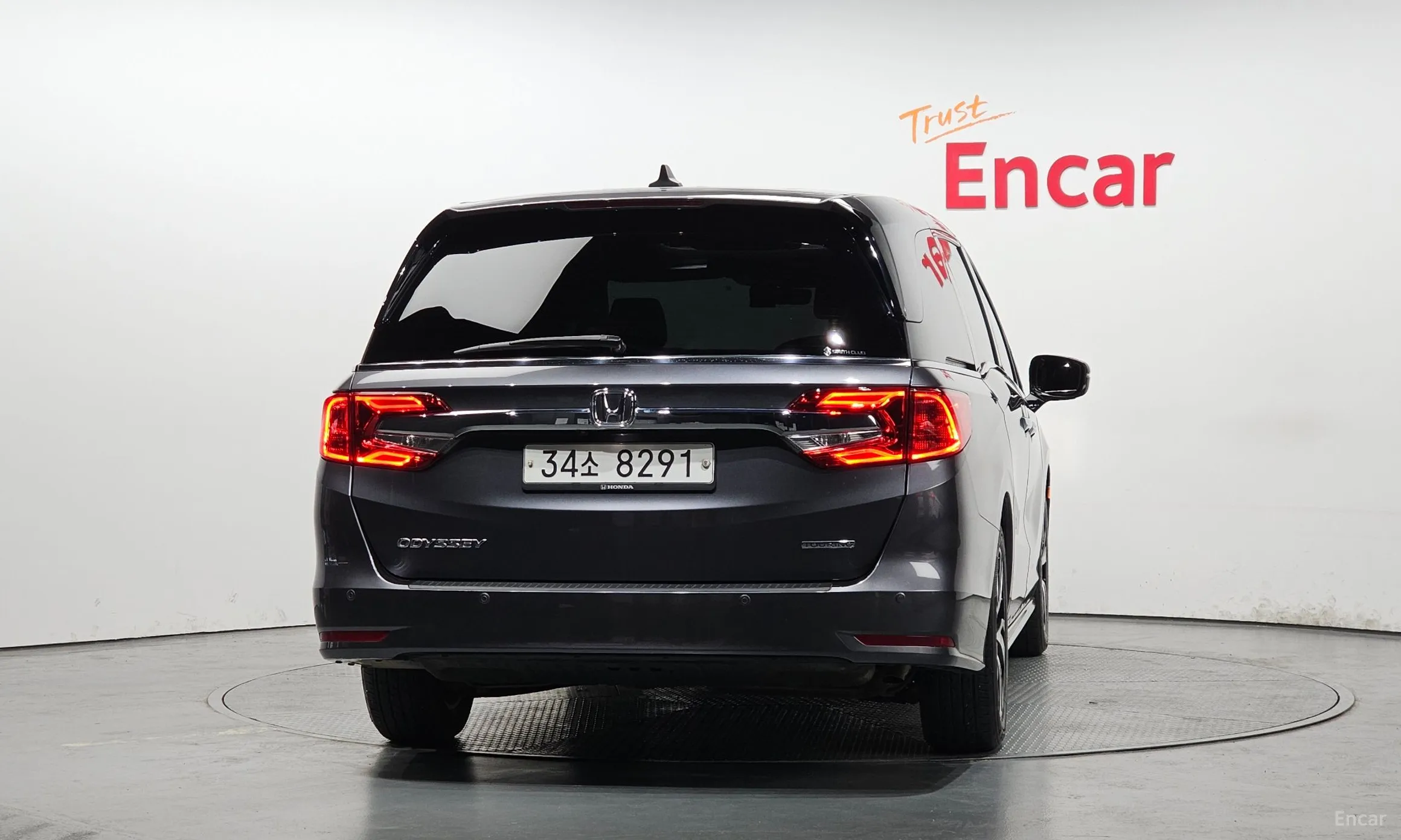 Honda Odyssey превью 4