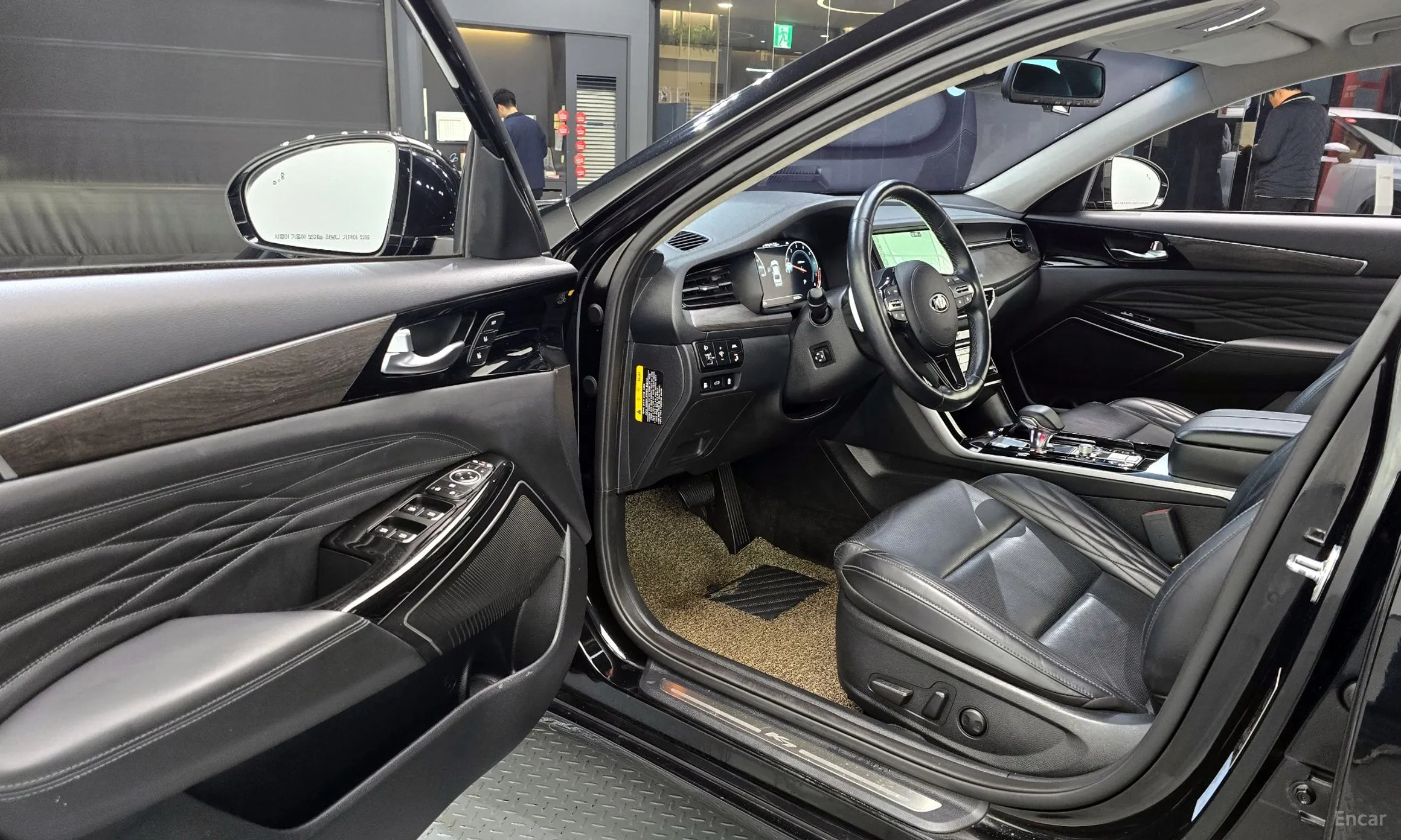 Kia K7 Premier превью 11