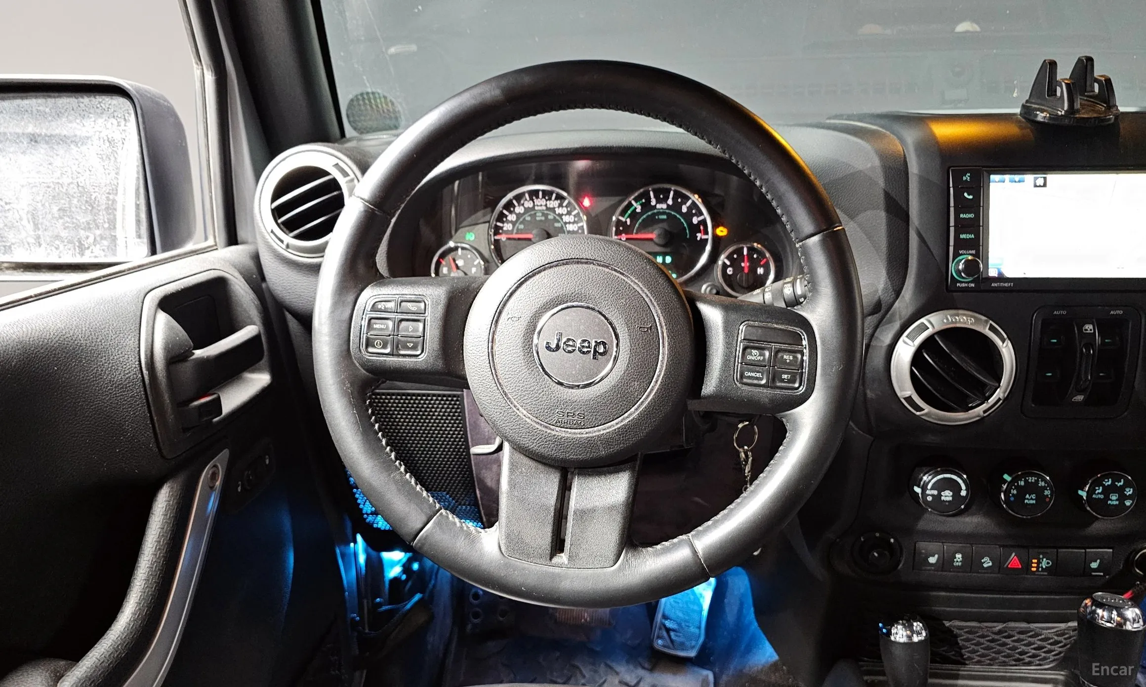 Jeep Wrangler (JK) превью 13