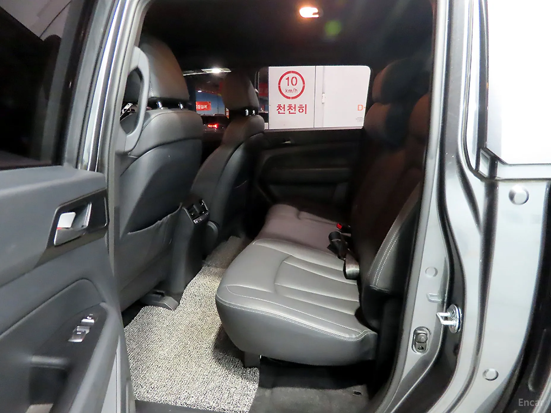 KG Mobility (SsangYong) Rexton Sports превью 12