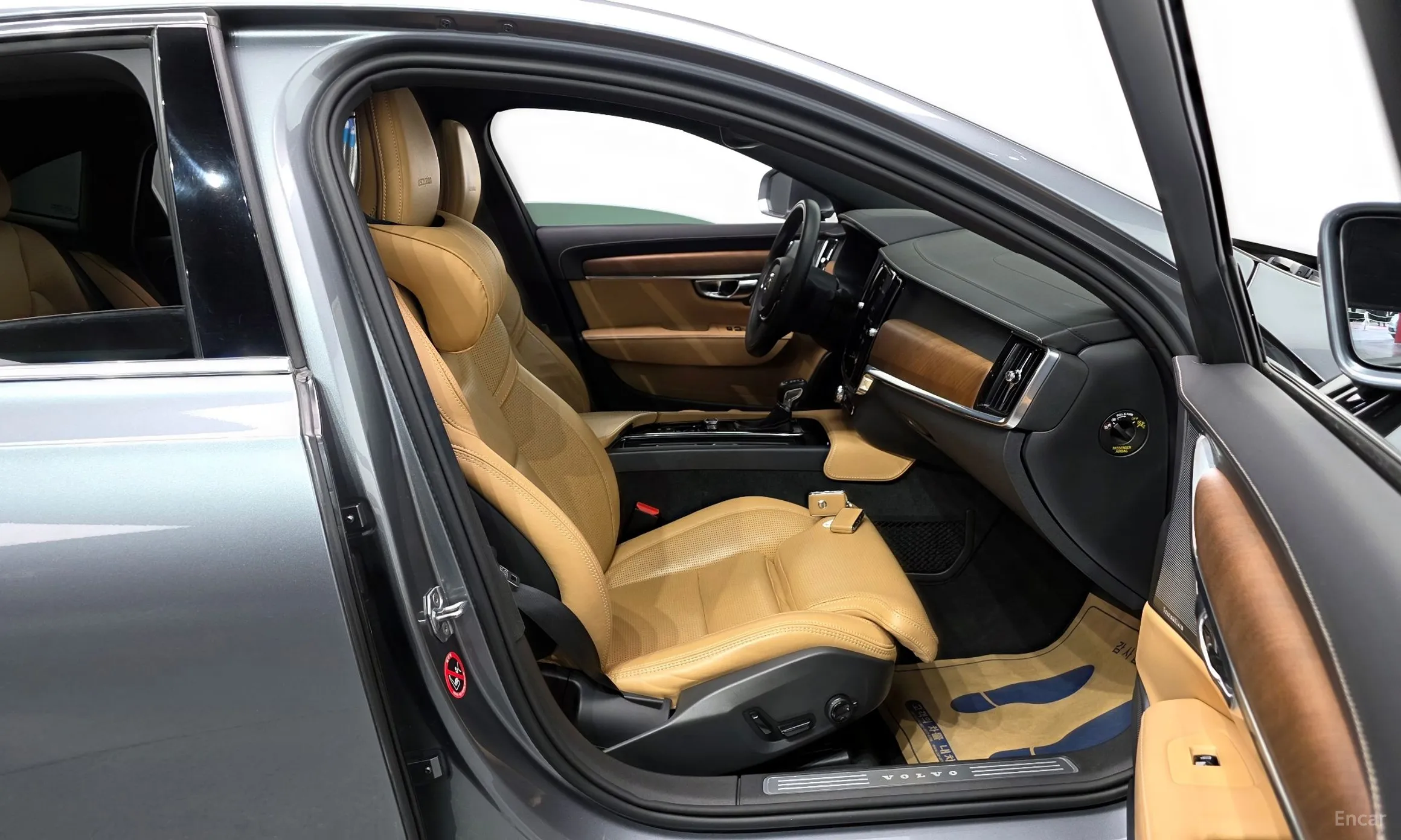 Volvo S90 превью 11