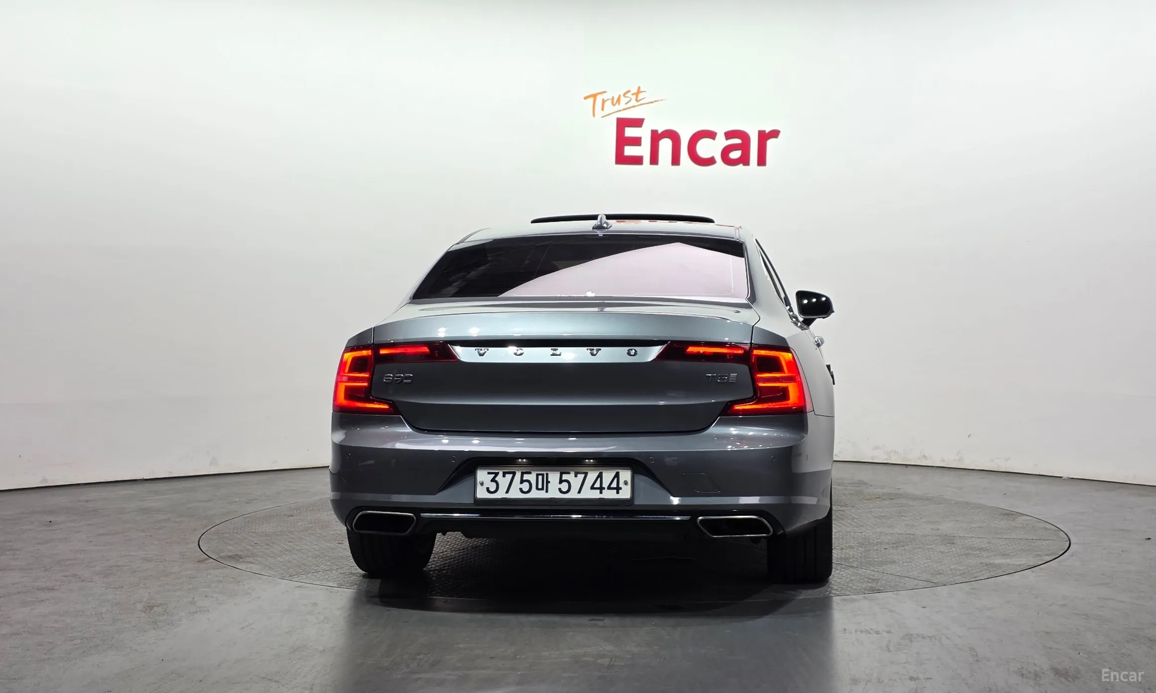 Volvo S90 превью 4